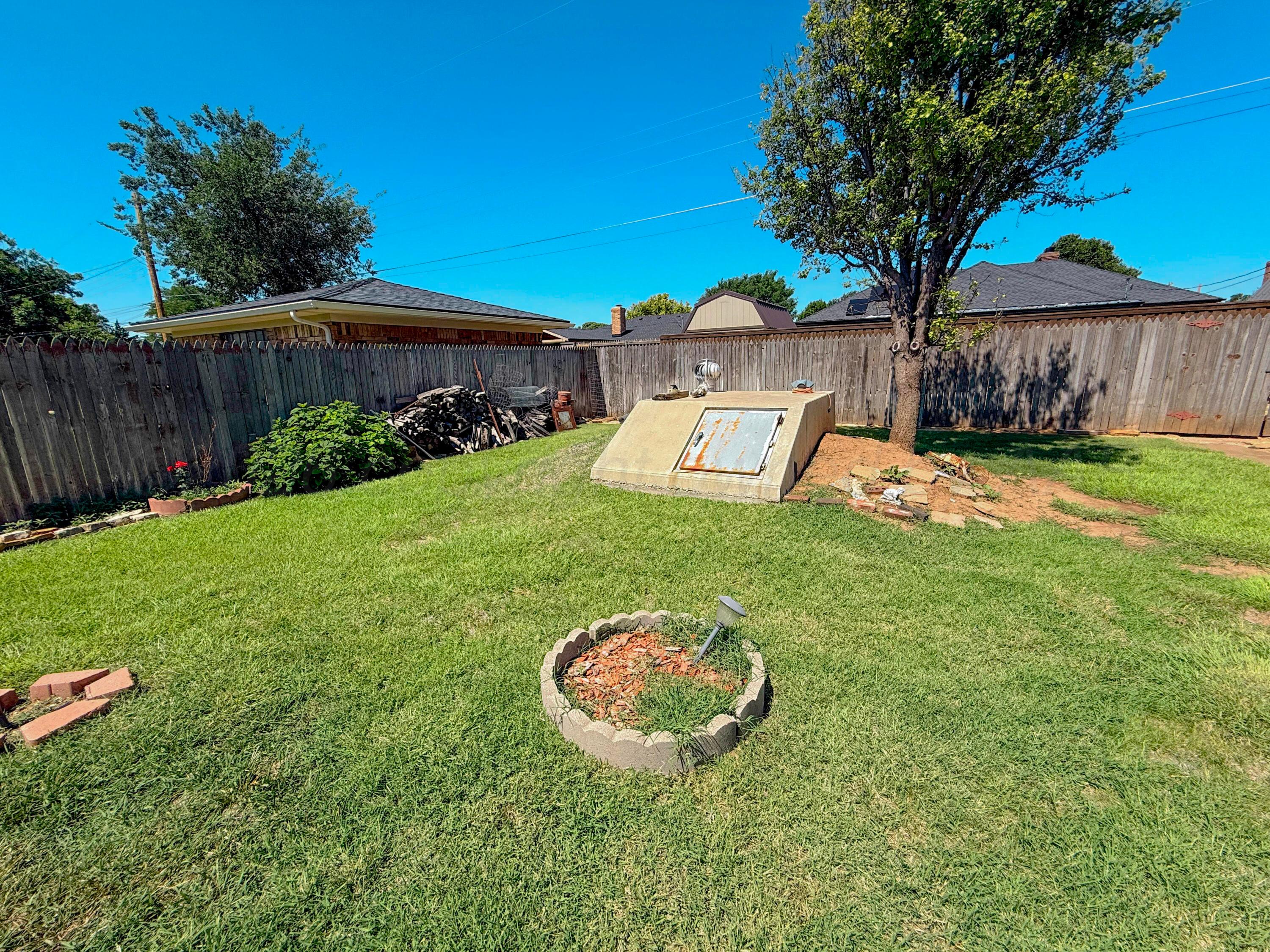 2613 N Fir Street Property Photo 30