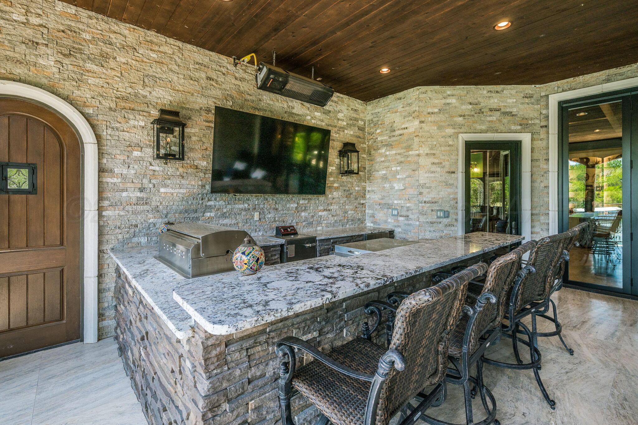 313 S Shore Drive Property Photo 15