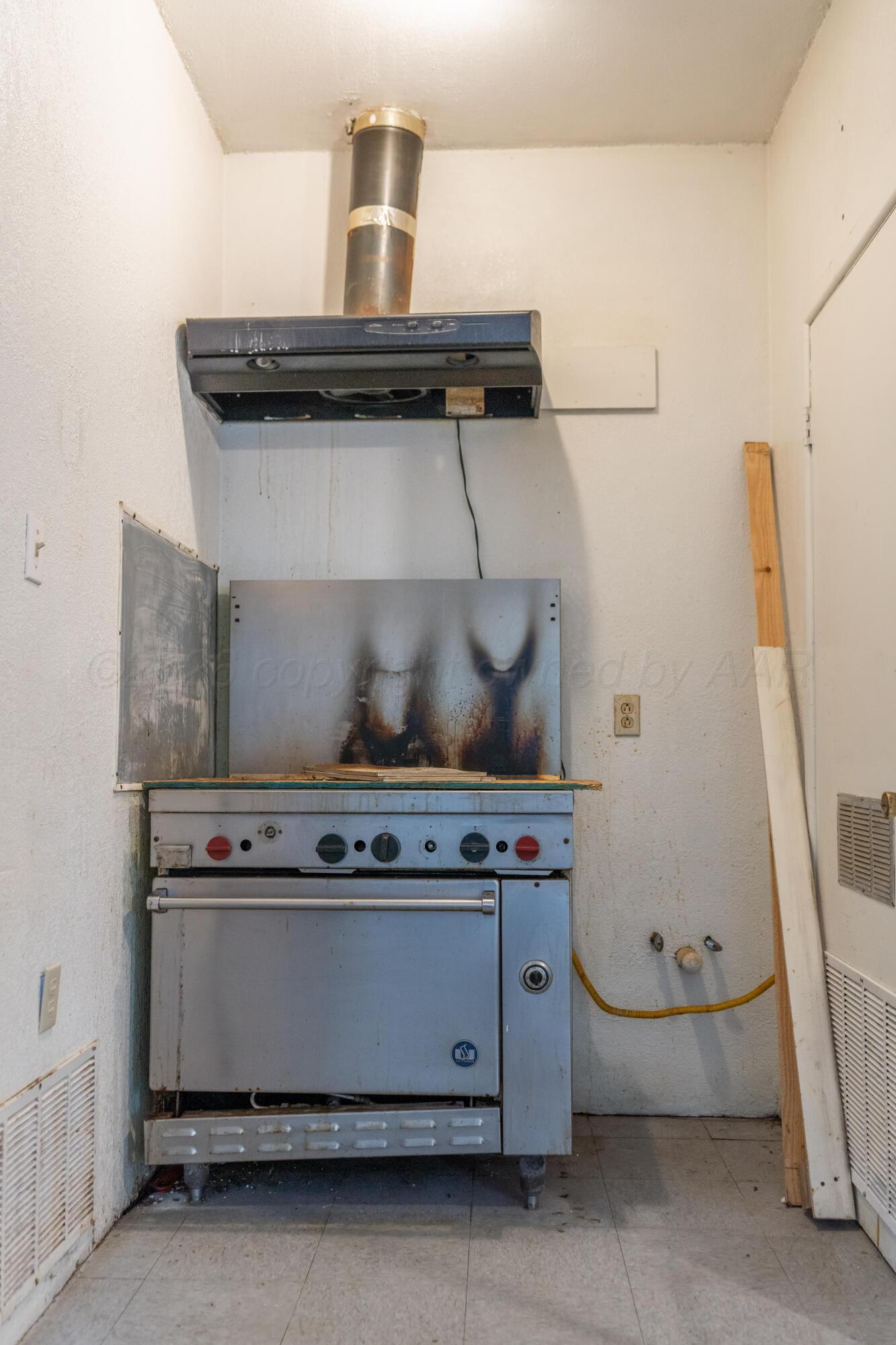 114 E Texas Avenue Property Photo 14