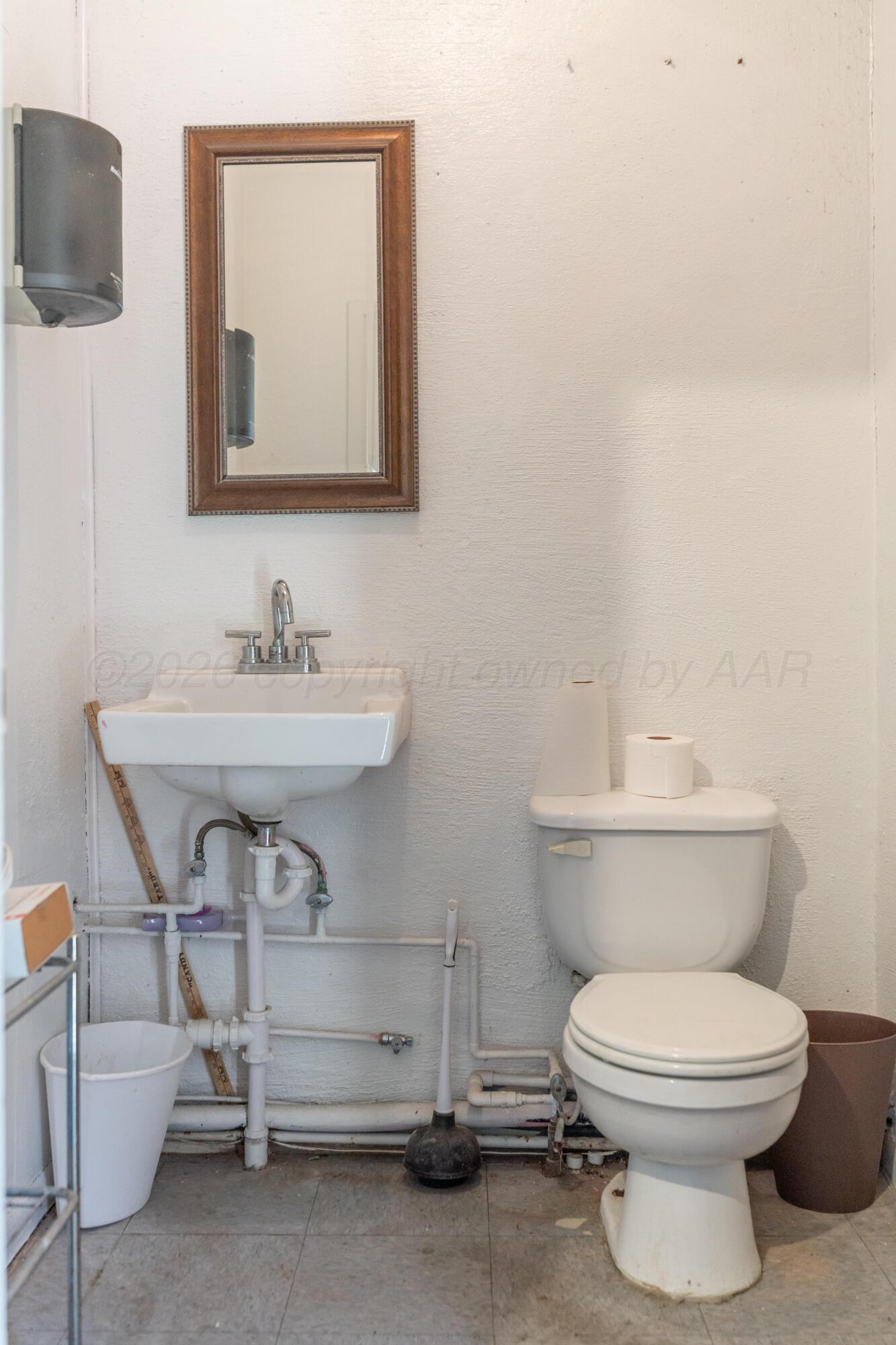 114 E Texas Avenue Property Photo 15