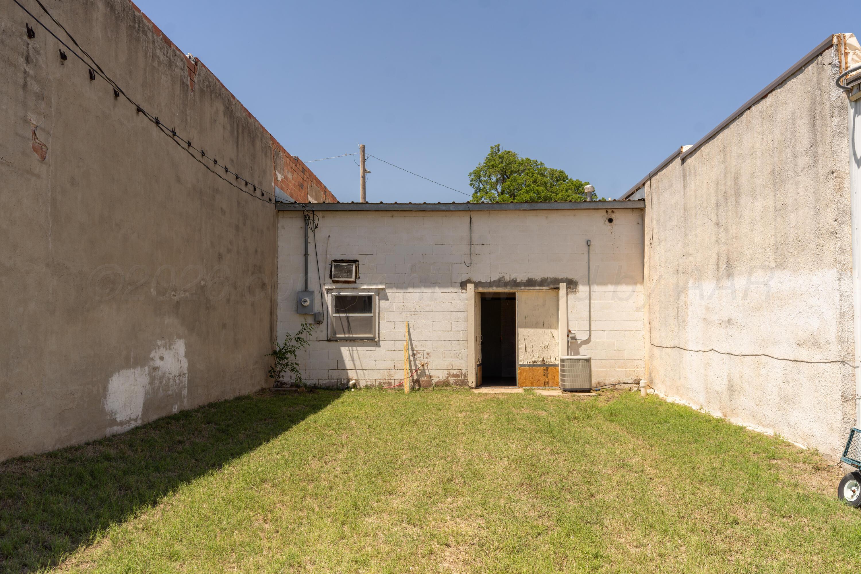 114 E Texas Avenue Property Photo 19