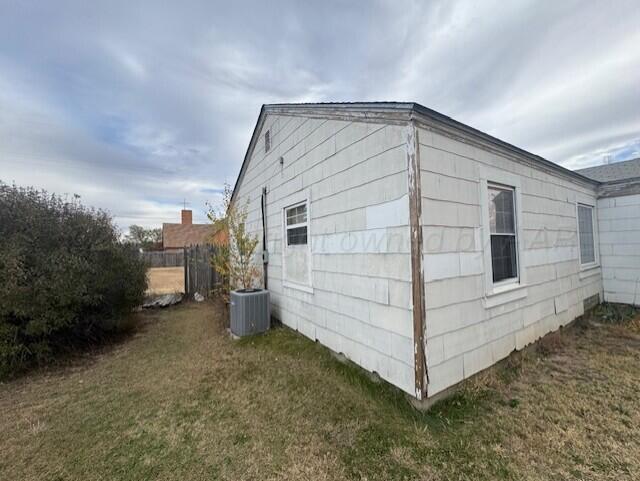 410 Maple Street Property Photo 8