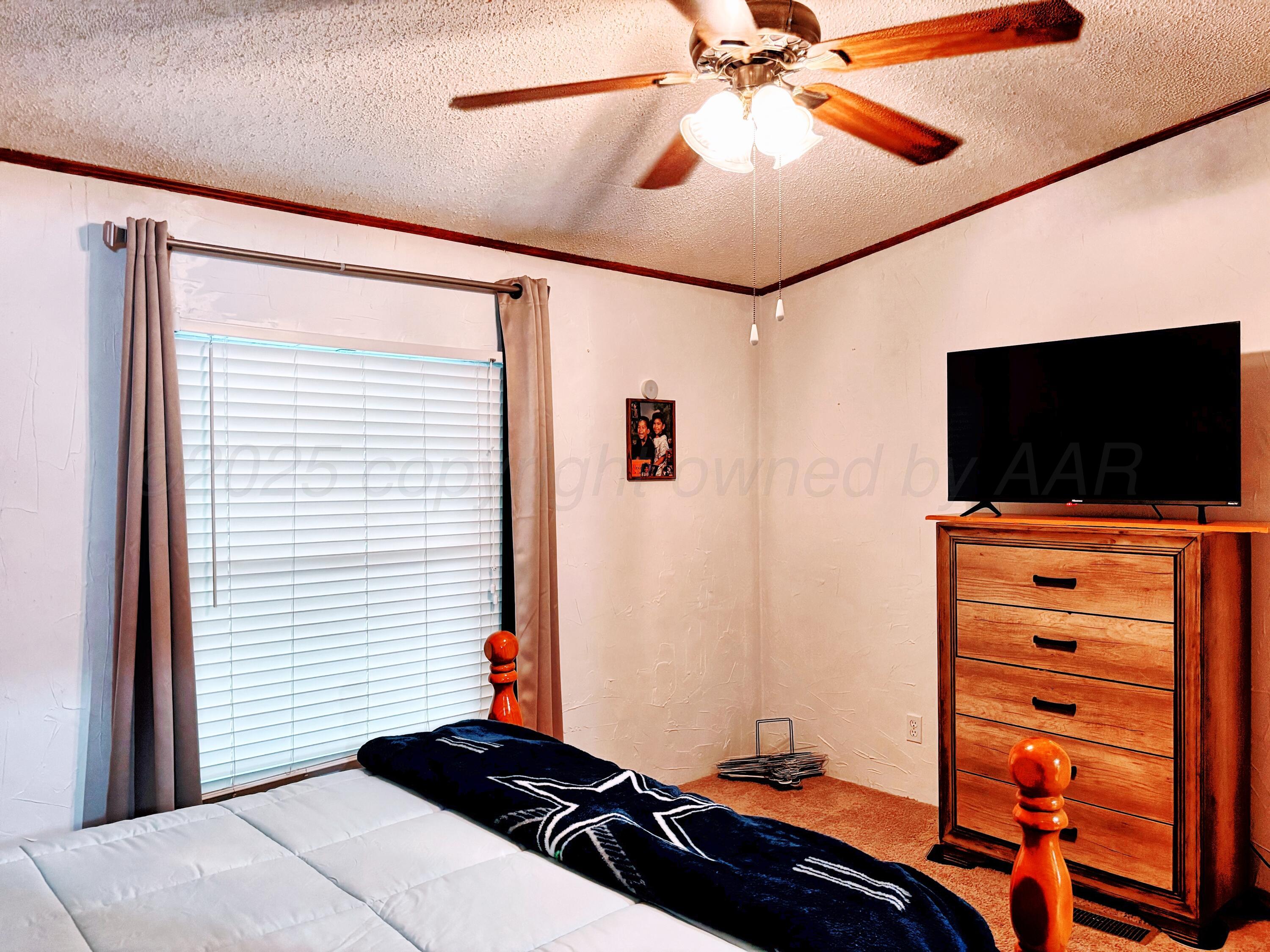 1010 S Baylor Street Property Photo 12