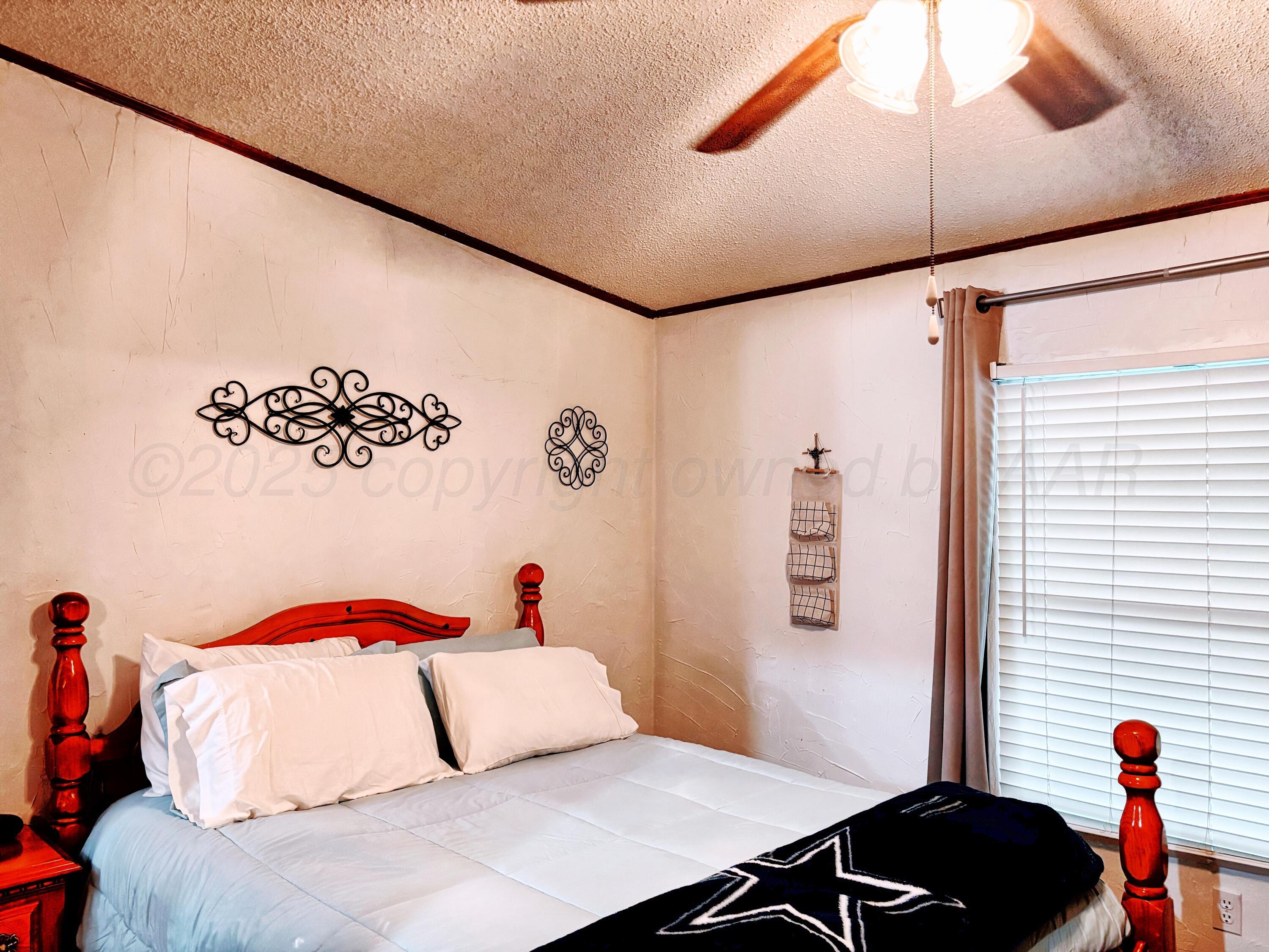 1010 S Baylor Street Property Photo 13