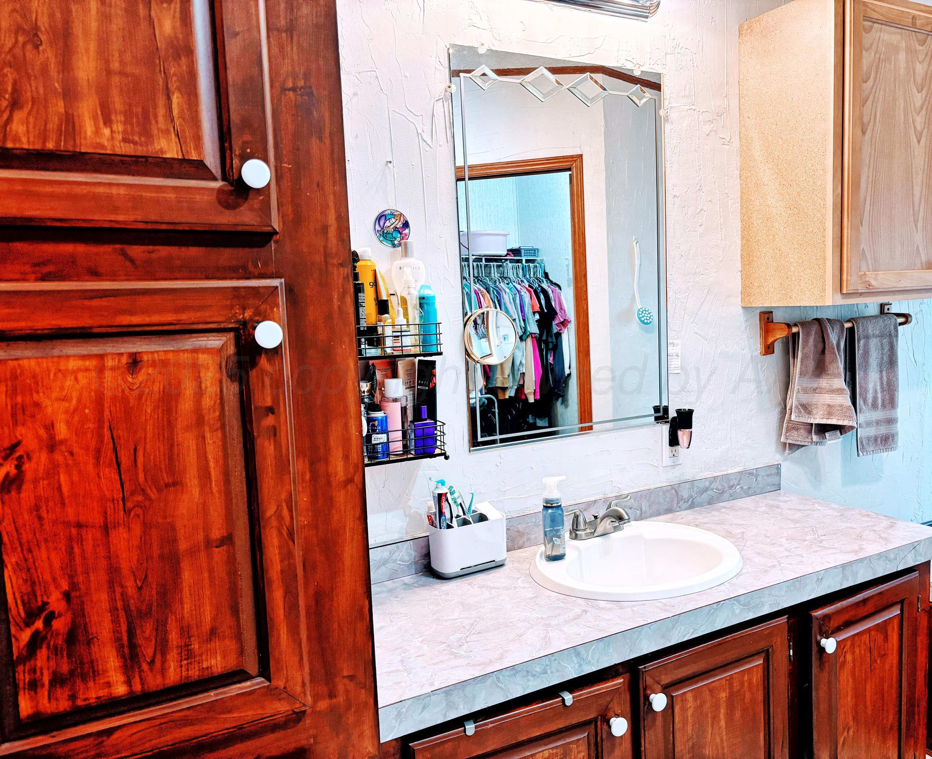 1010 S Baylor Street Property Photo 15