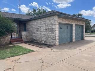 521 W Broadway Avenue Property Photo 5