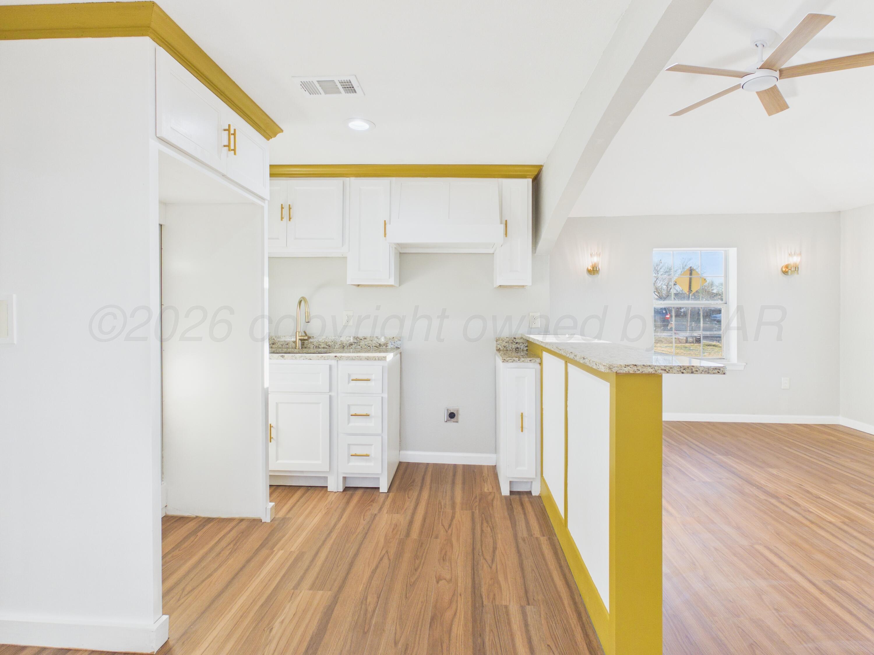 310 N Virginia Street Property Photo 10