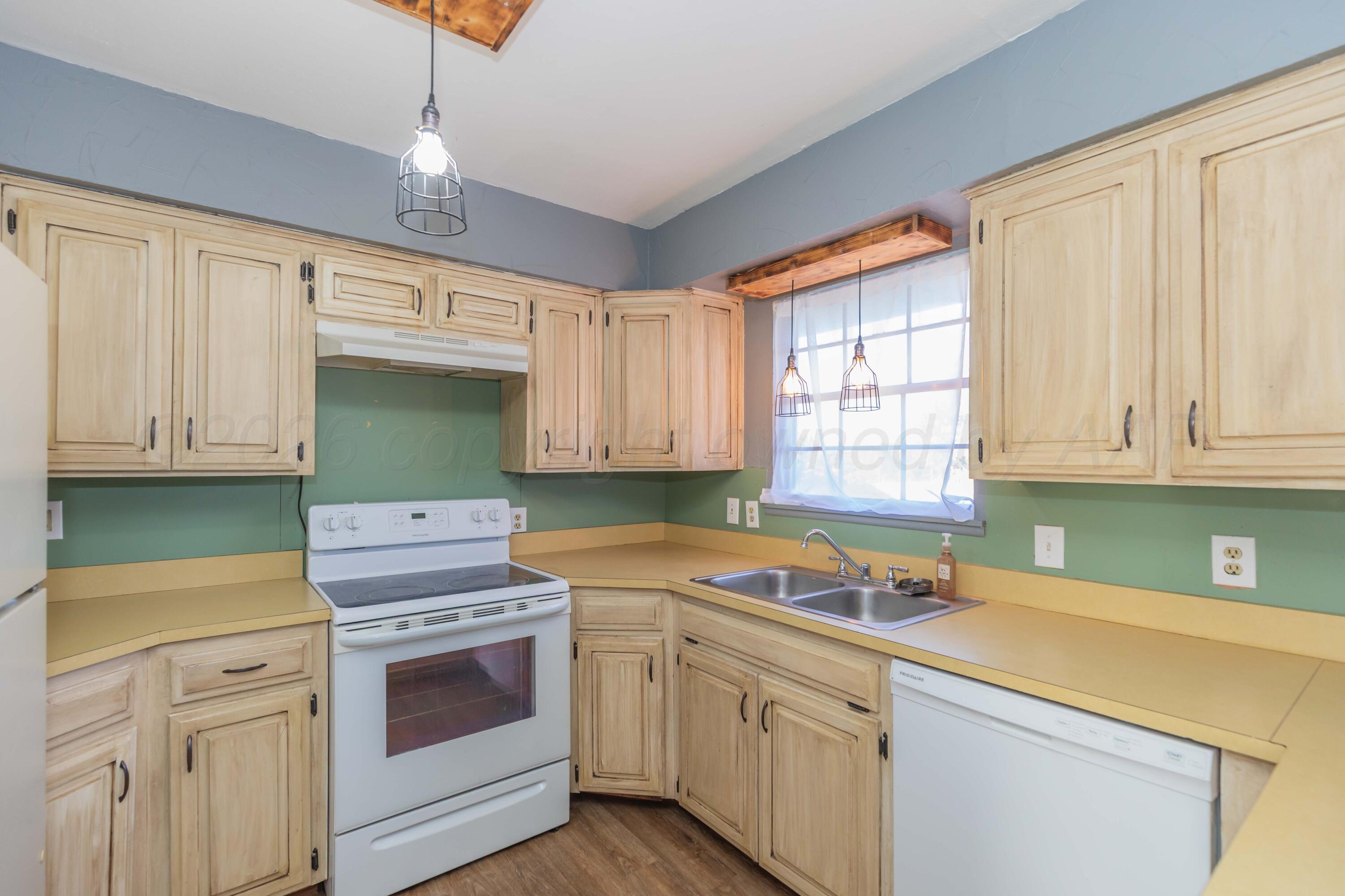 122 Womack Street Property Photo 12