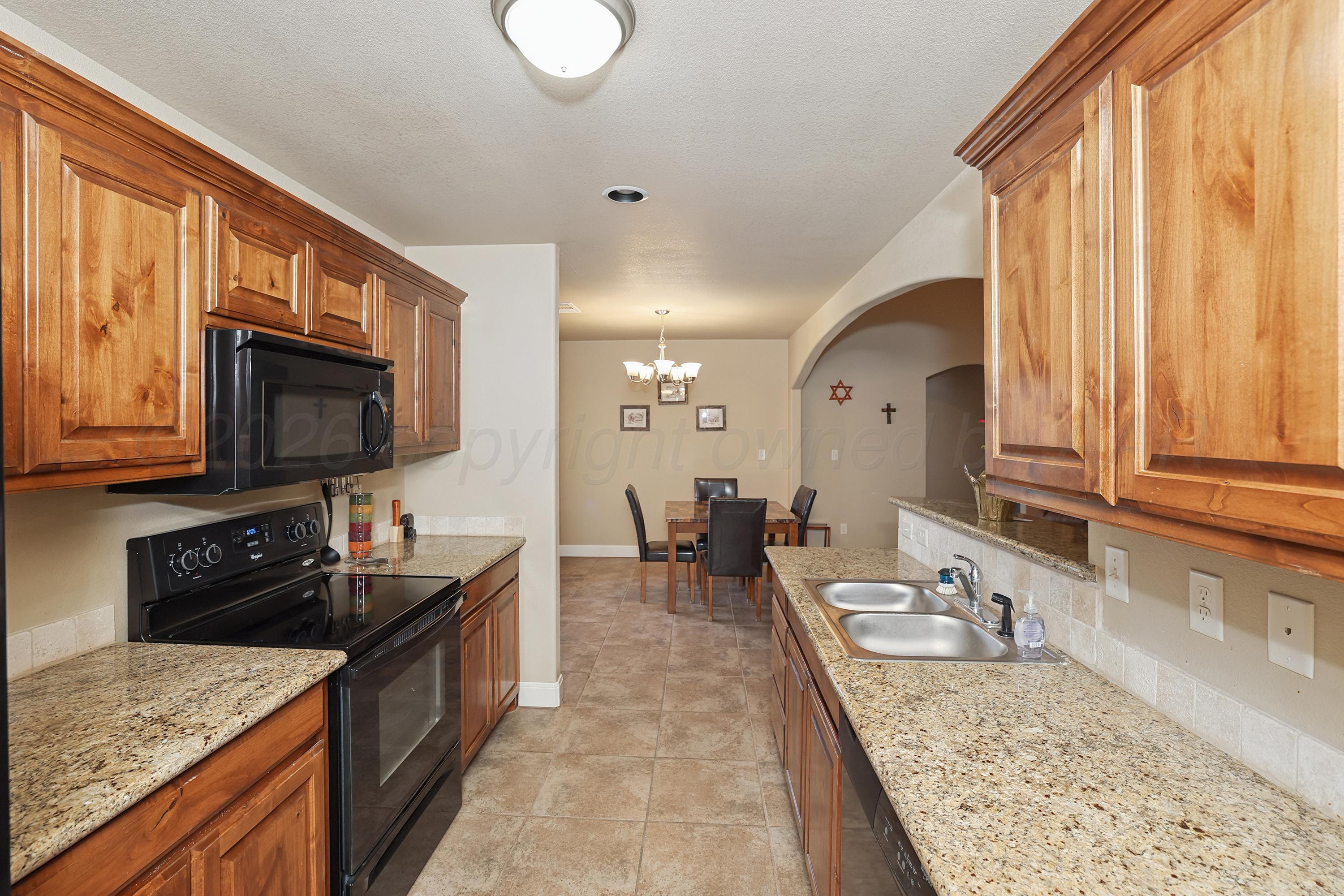 9818 Asher Avenue Property Photo 8