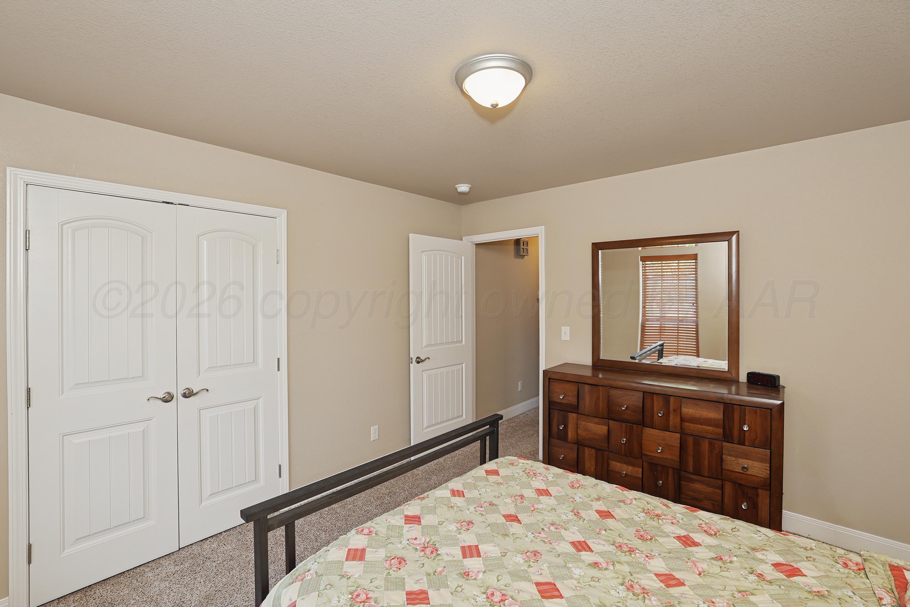 9818 Asher Avenue Property Photo 14