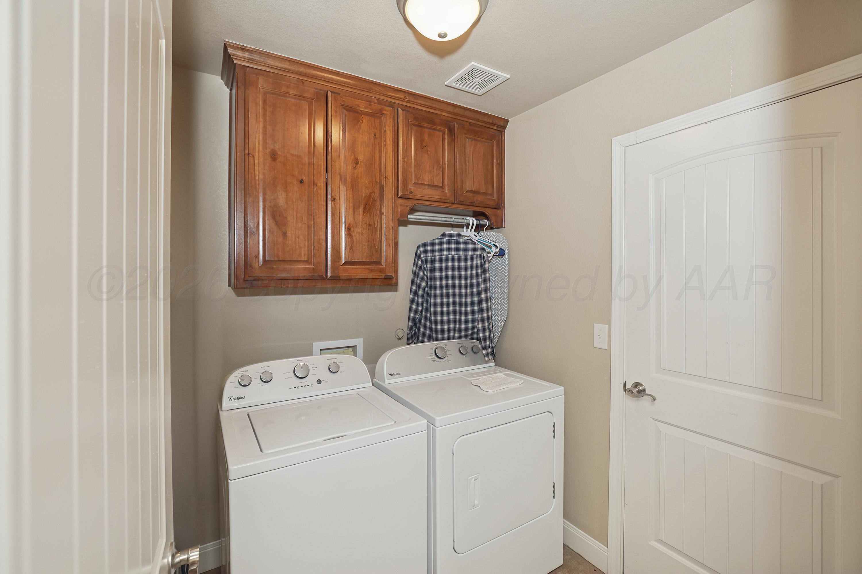 9818 Asher Avenue Property Photo 18