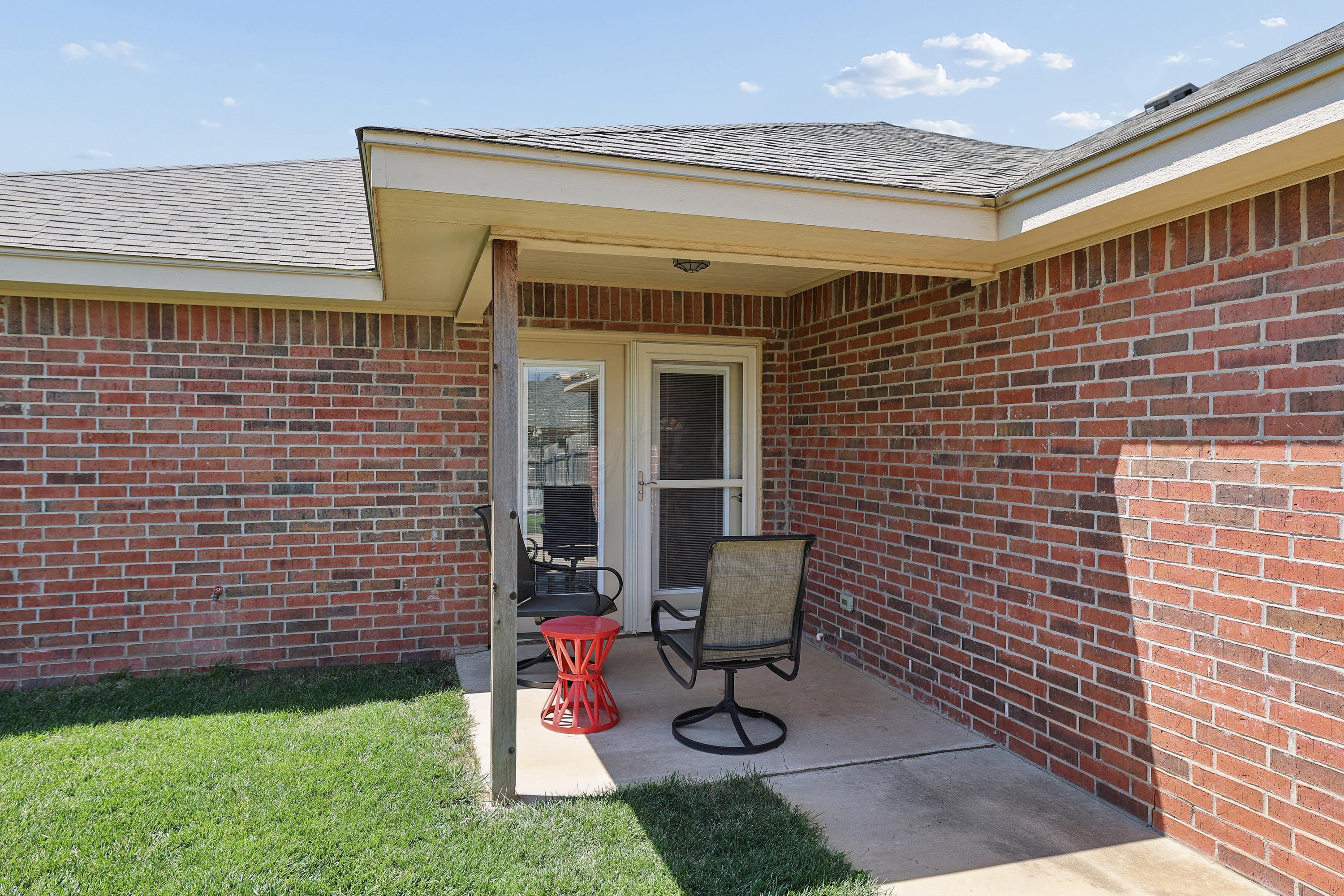 9818 Asher Avenue Property Photo 19