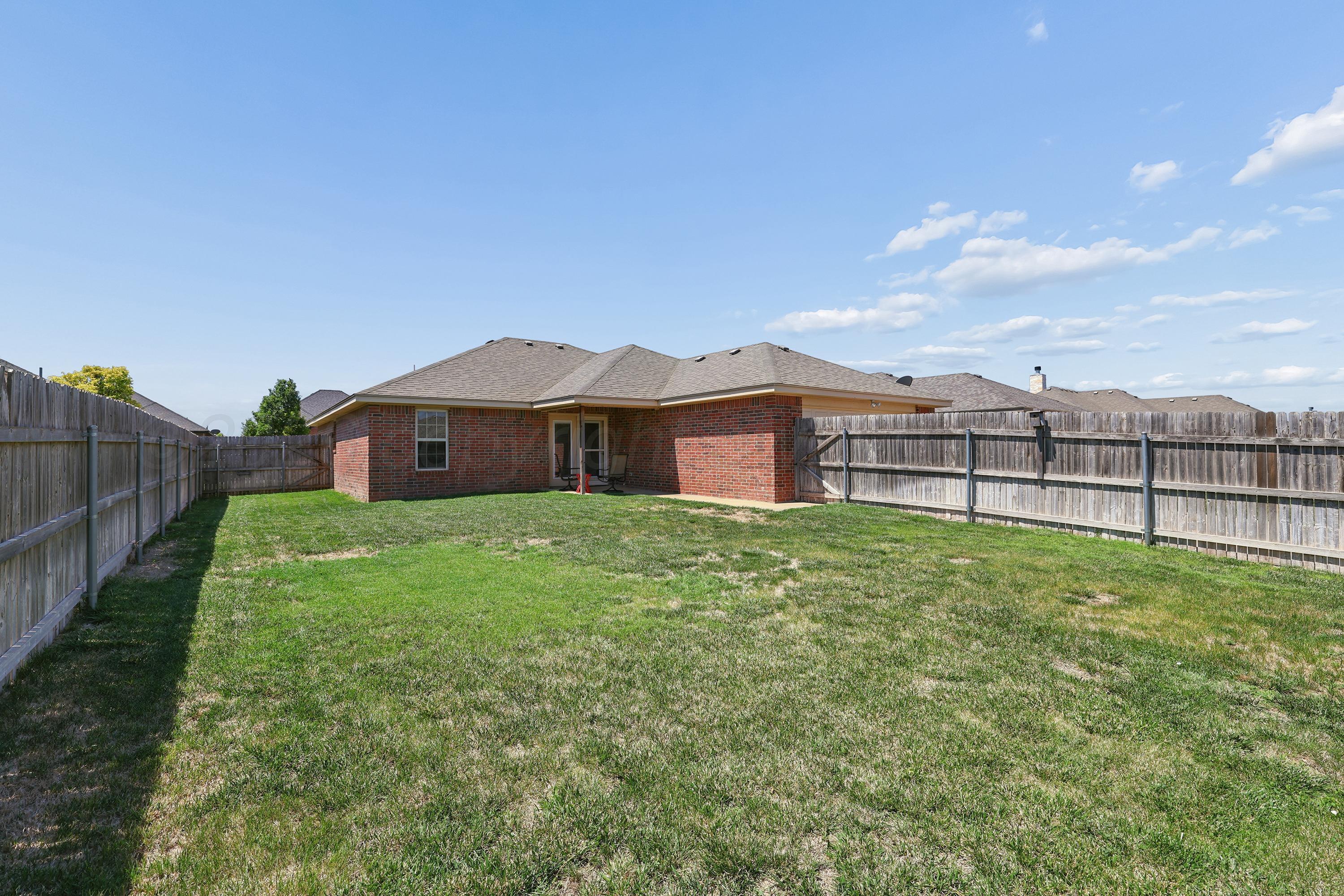 9818 Asher Avenue Property Photo 20