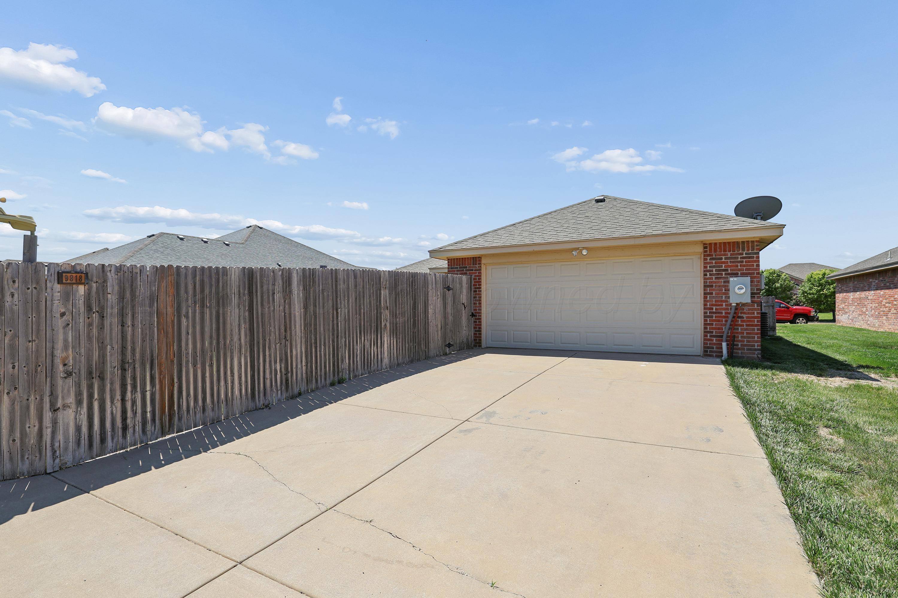 9818 Asher Avenue Property Photo 22