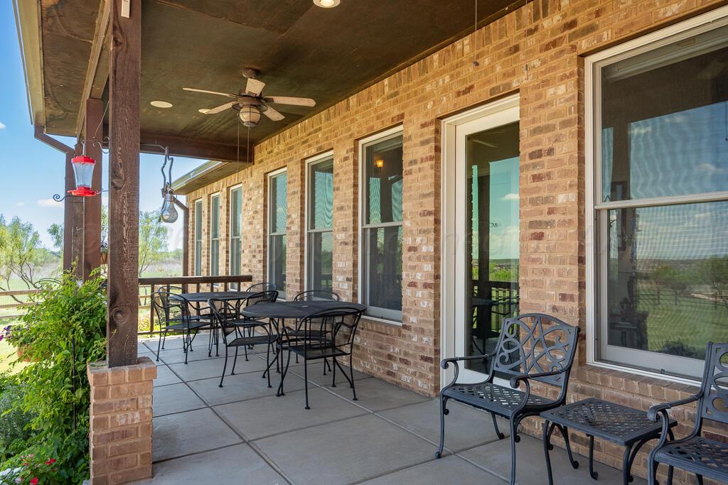 7701 Canyon Bend Road Property Photo 6