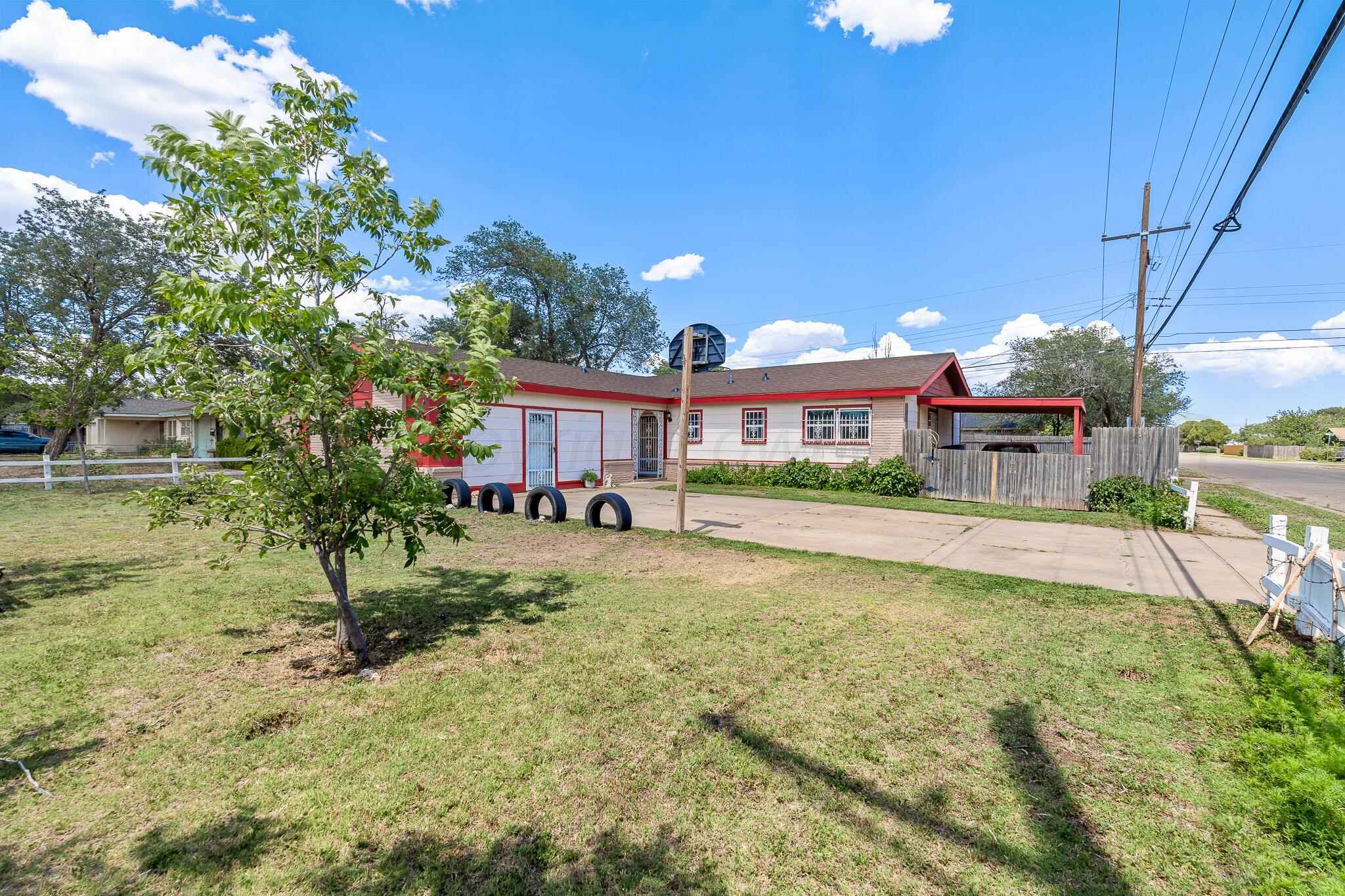 2811 Carter Street Property Photo 4