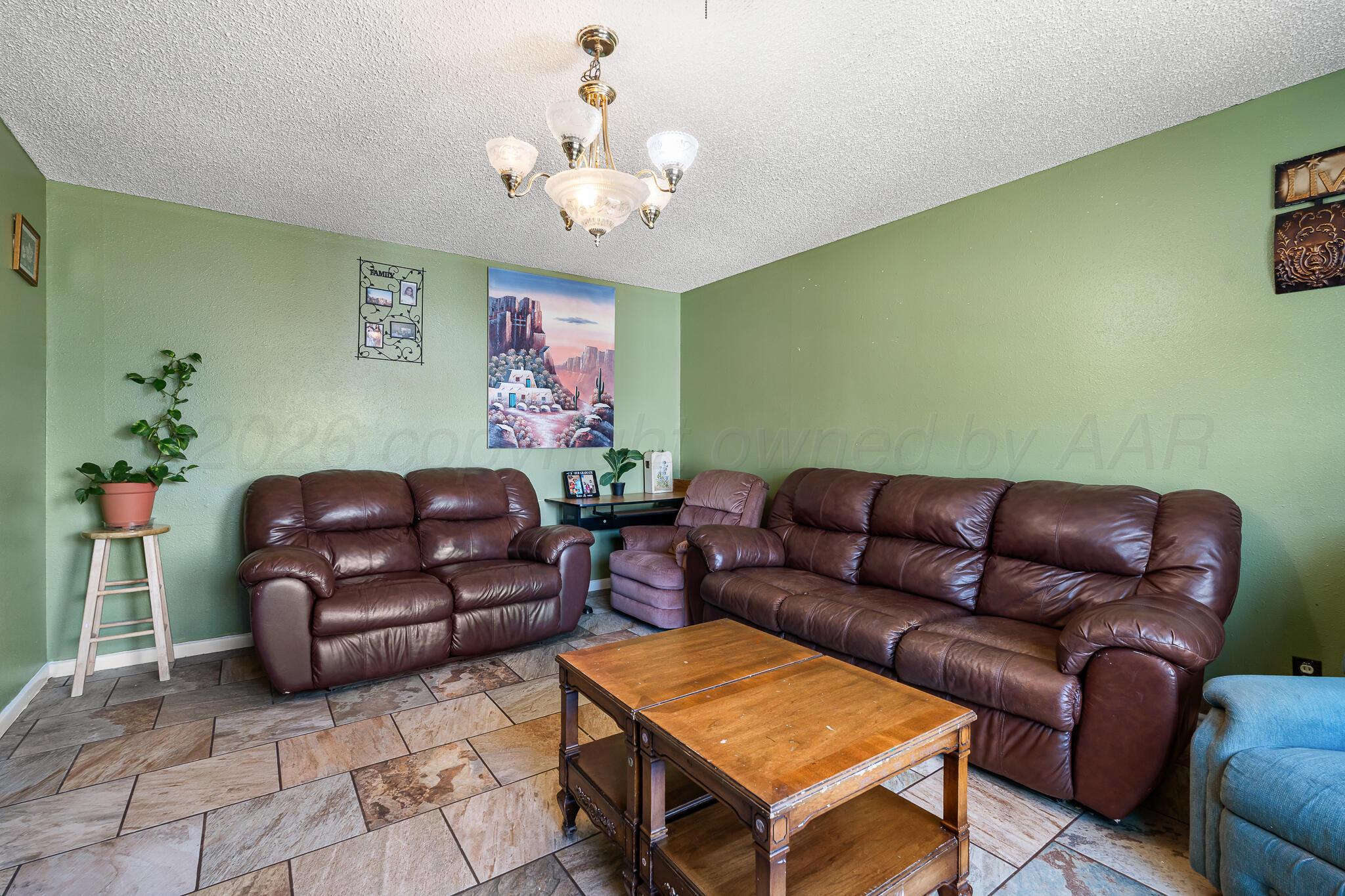 2811 Carter Street Property Photo 14