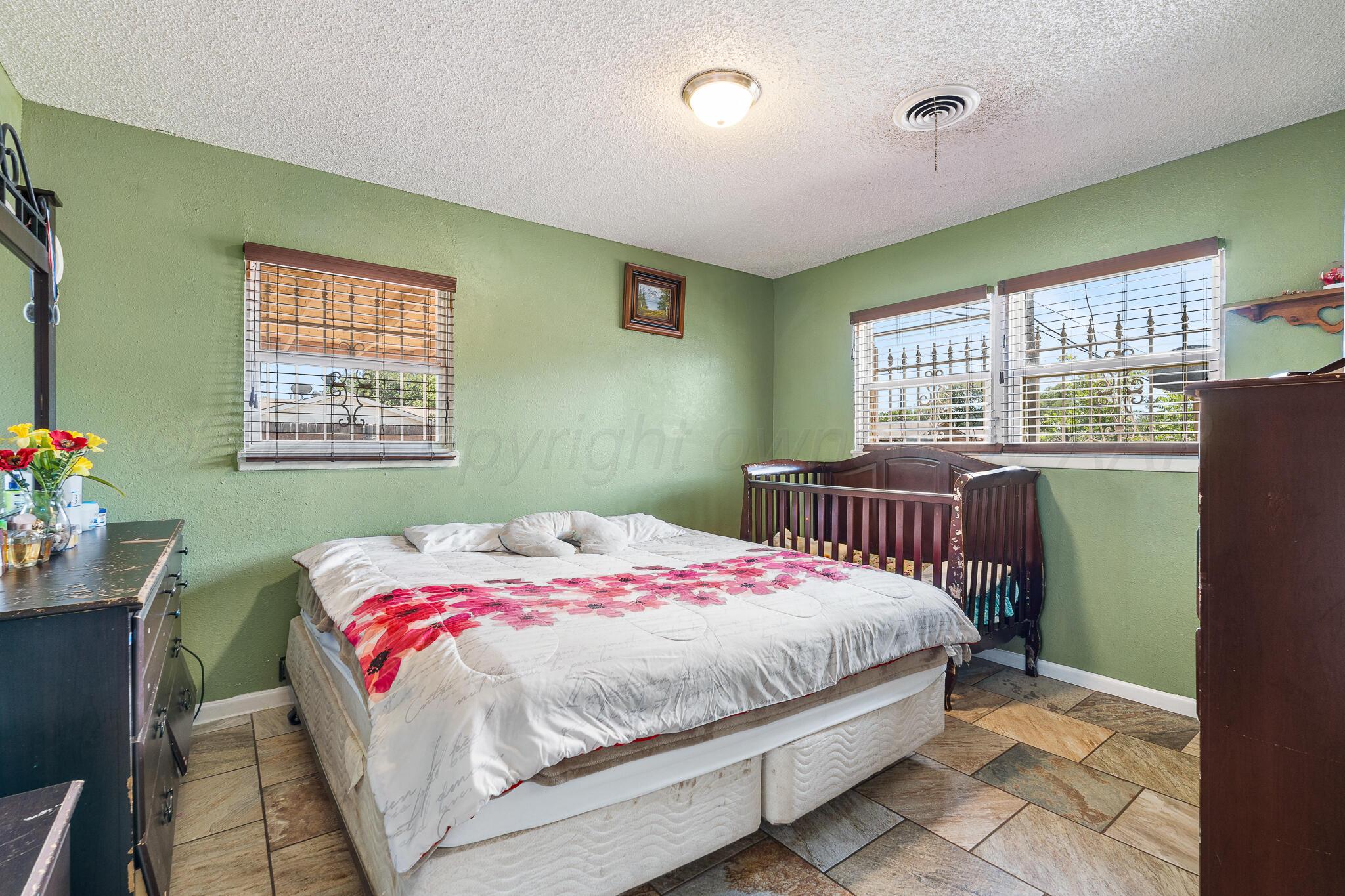 2811 Carter Street Property Photo 15