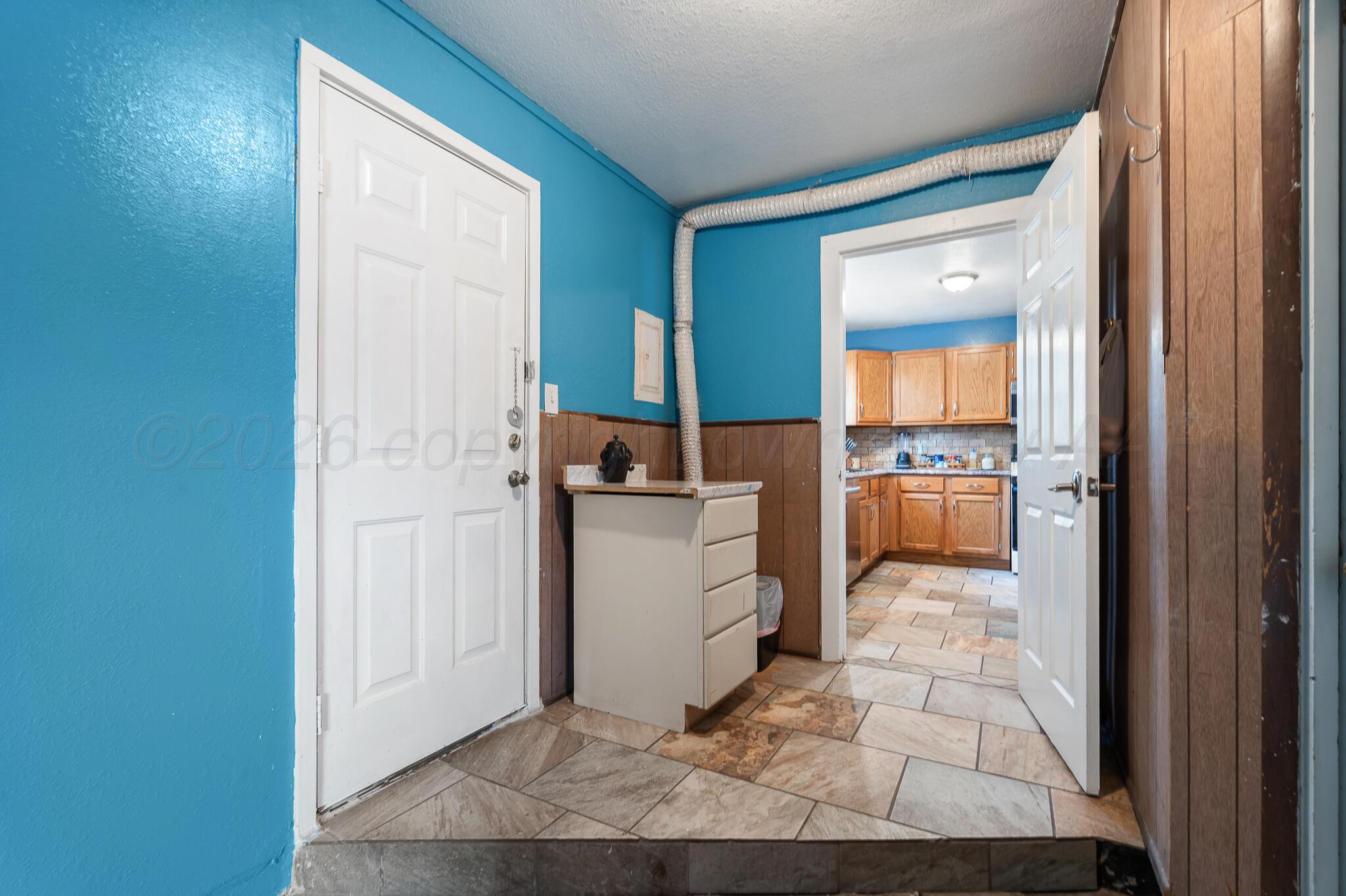 2811 Carter Street Property Photo 24