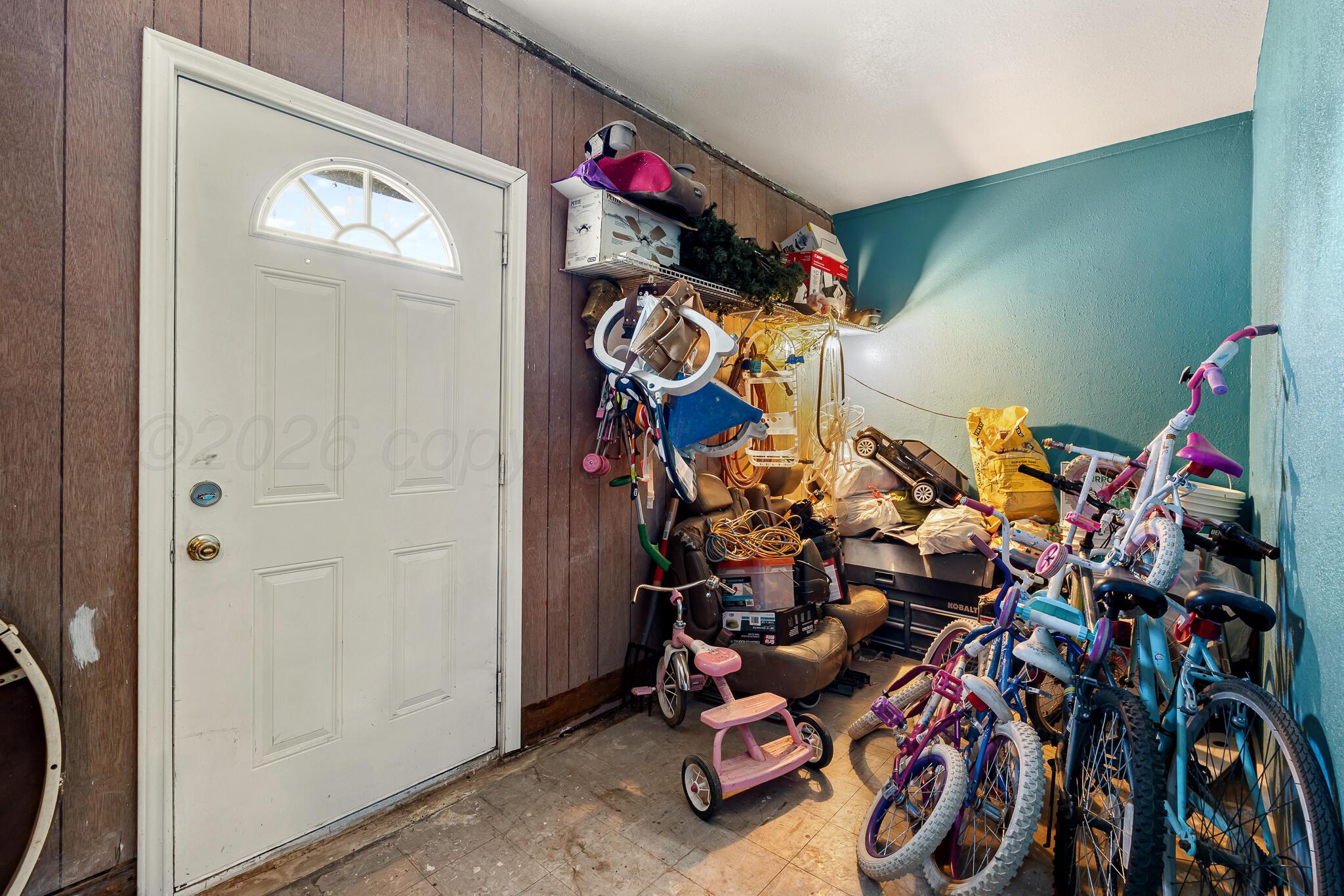 2811 Carter Street Property Photo 27