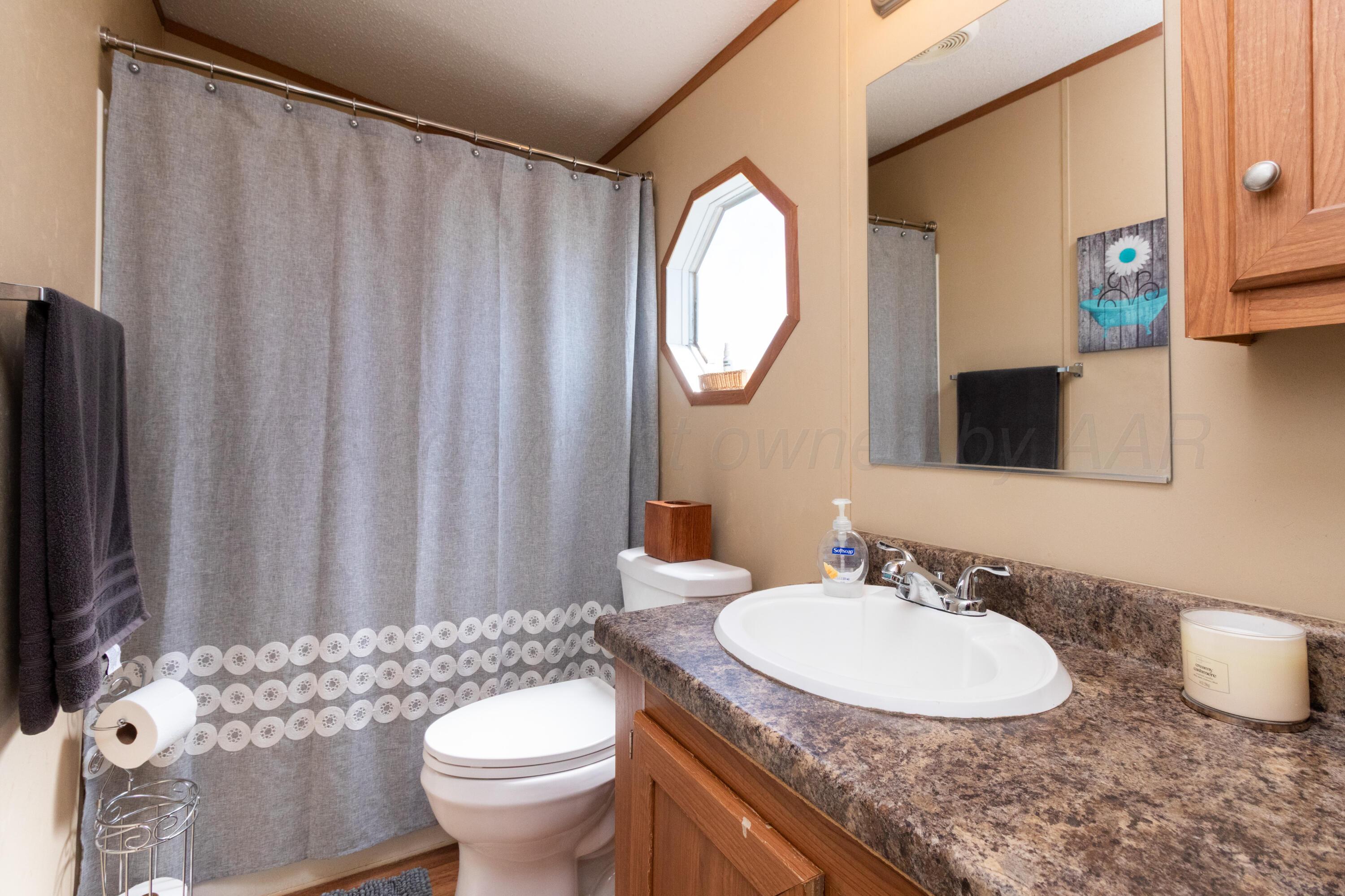 2420 E Willow Creek Drive Property Photo 19