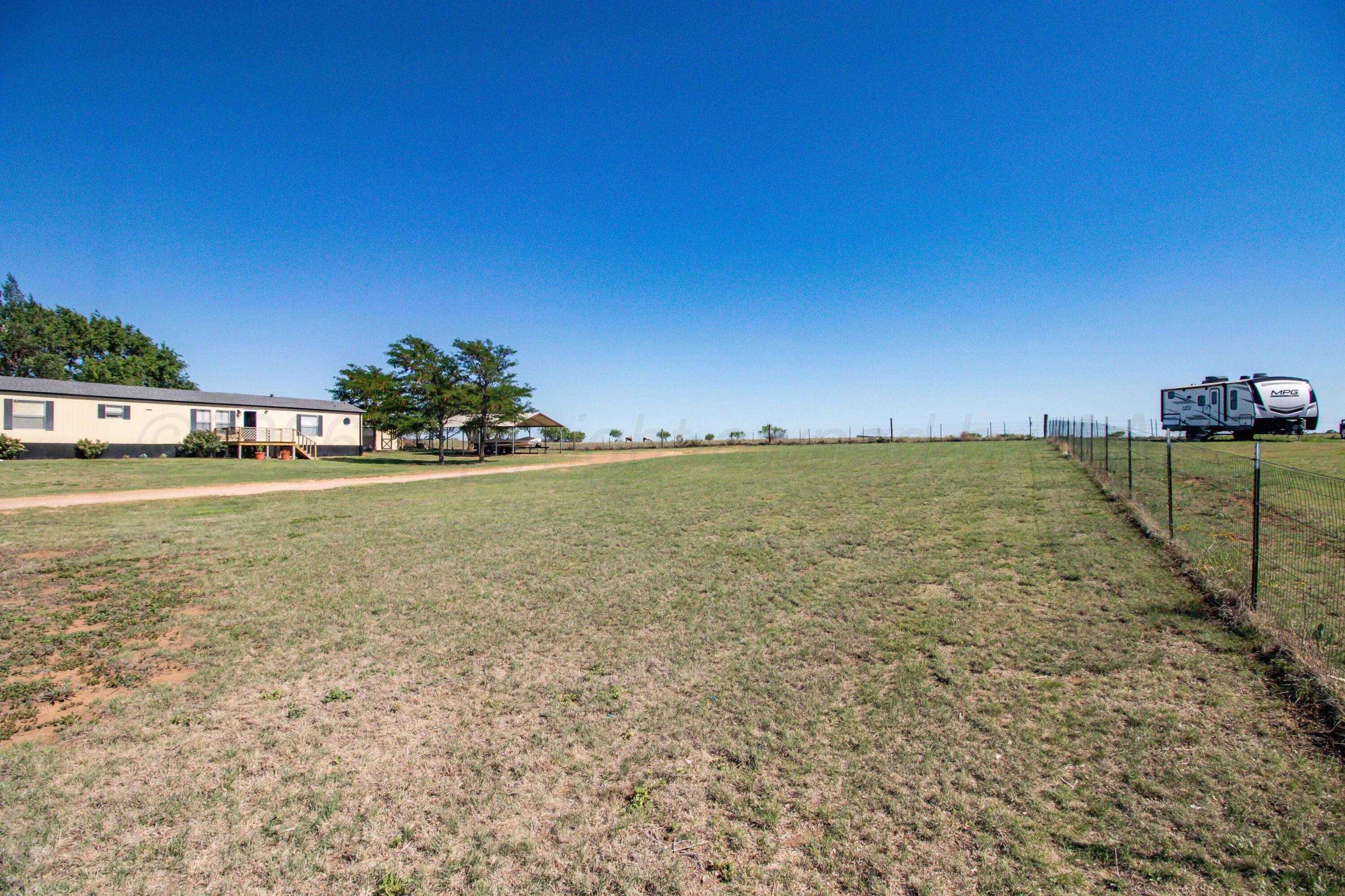 2420 E Willow Creek Drive Property Photo 27