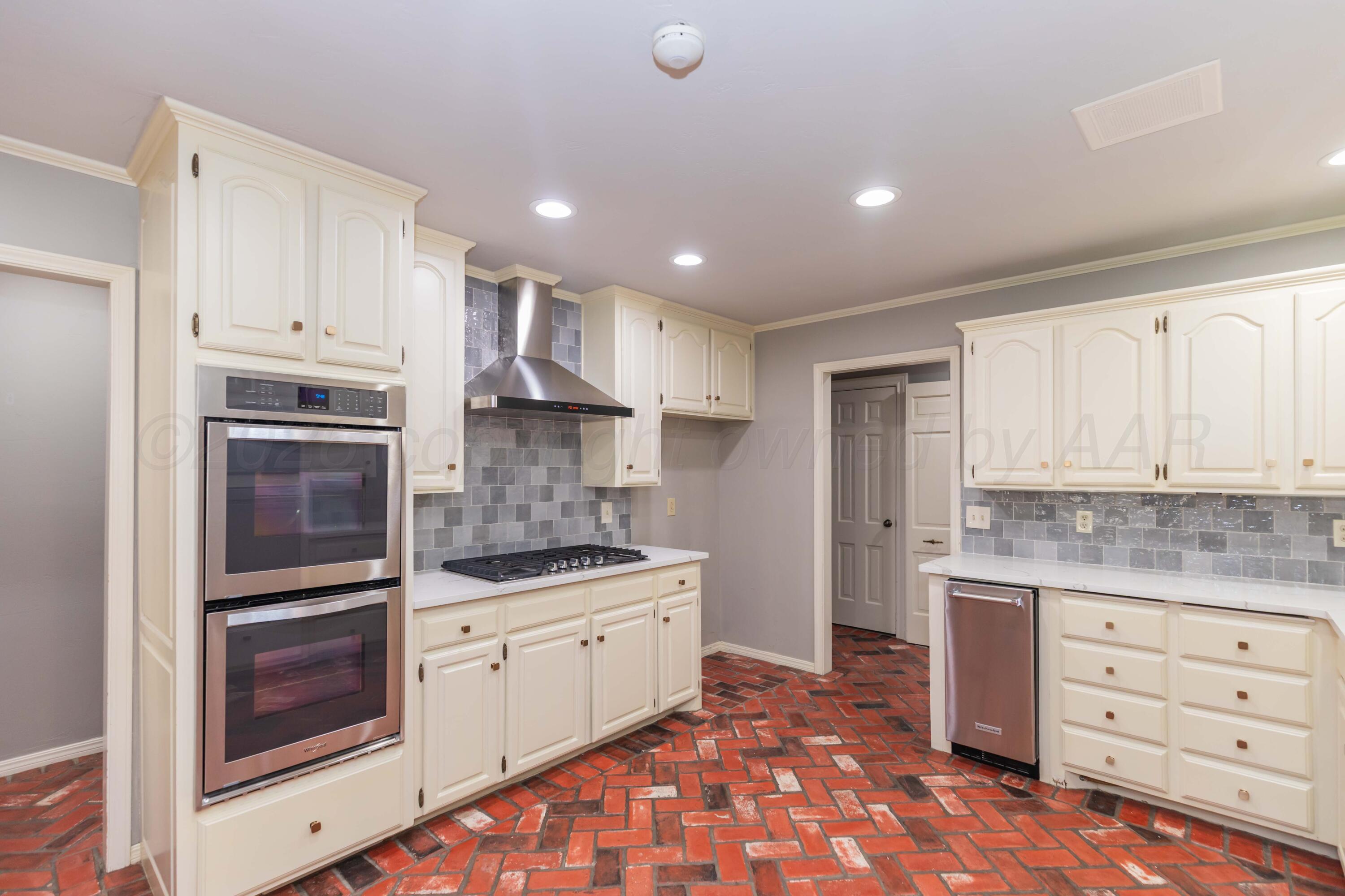 3203 S Milam Street Property Photo 17