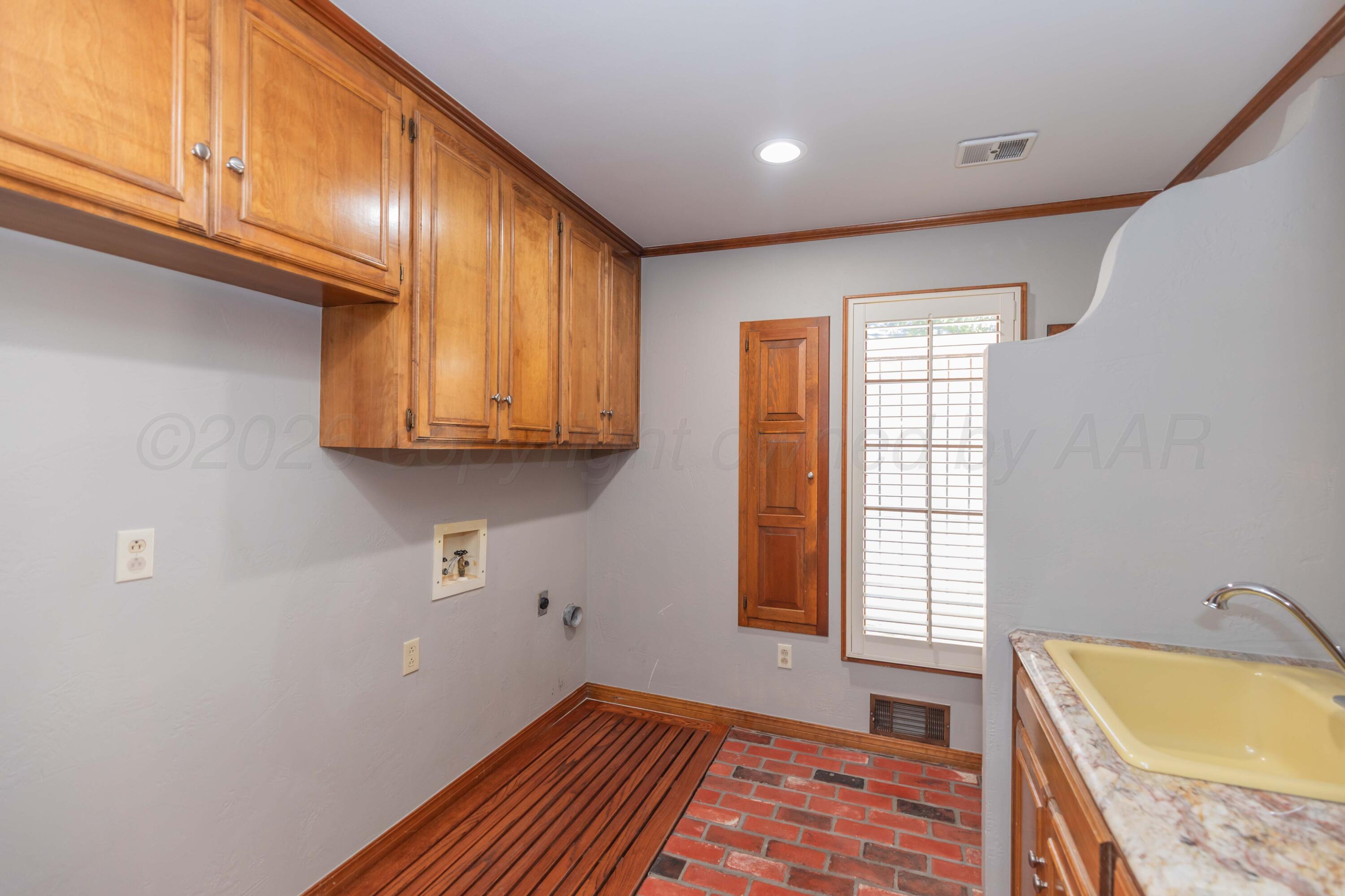 3203 S Milam Street Property Photo 29