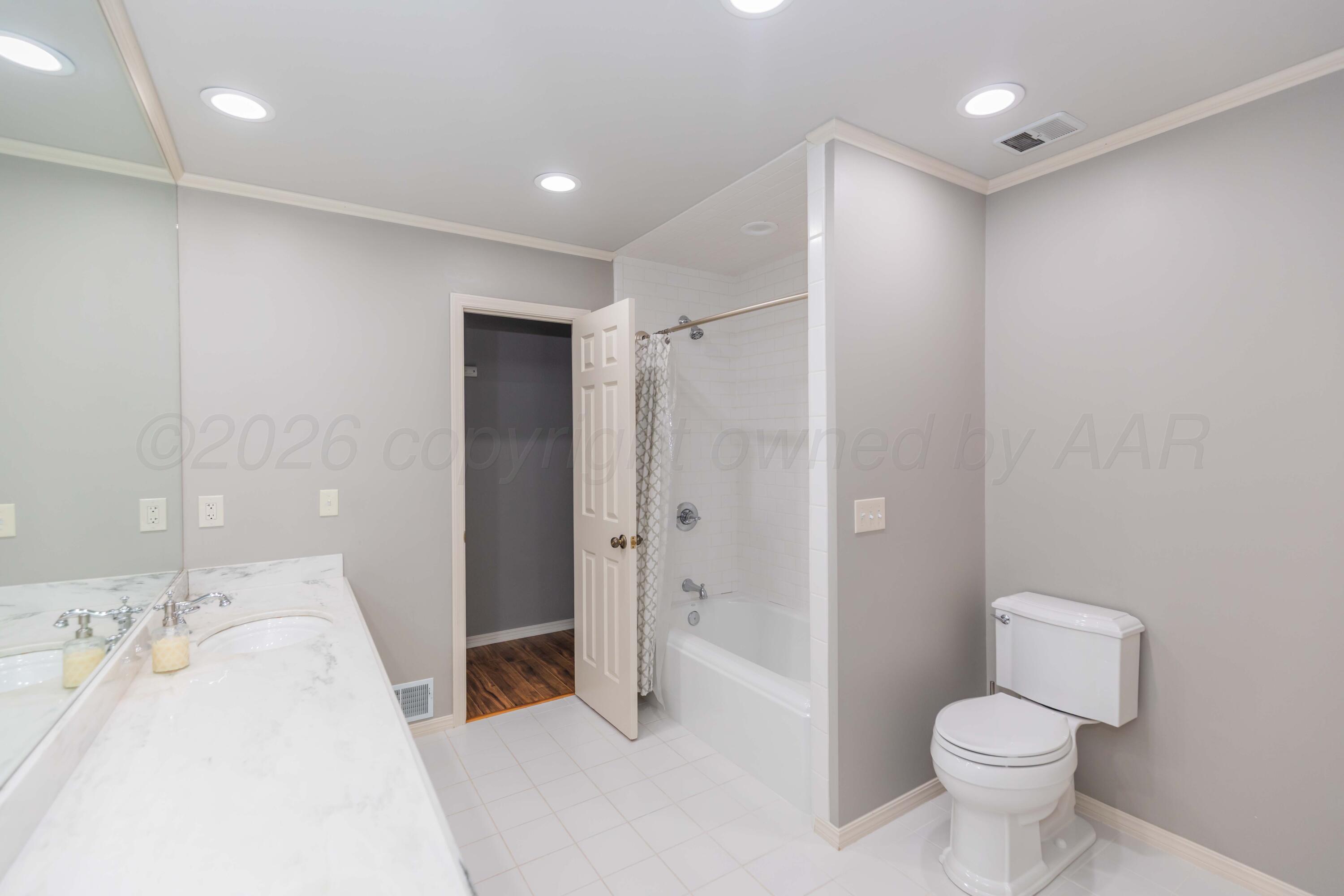 3203 S Milam Street Property Photo 51