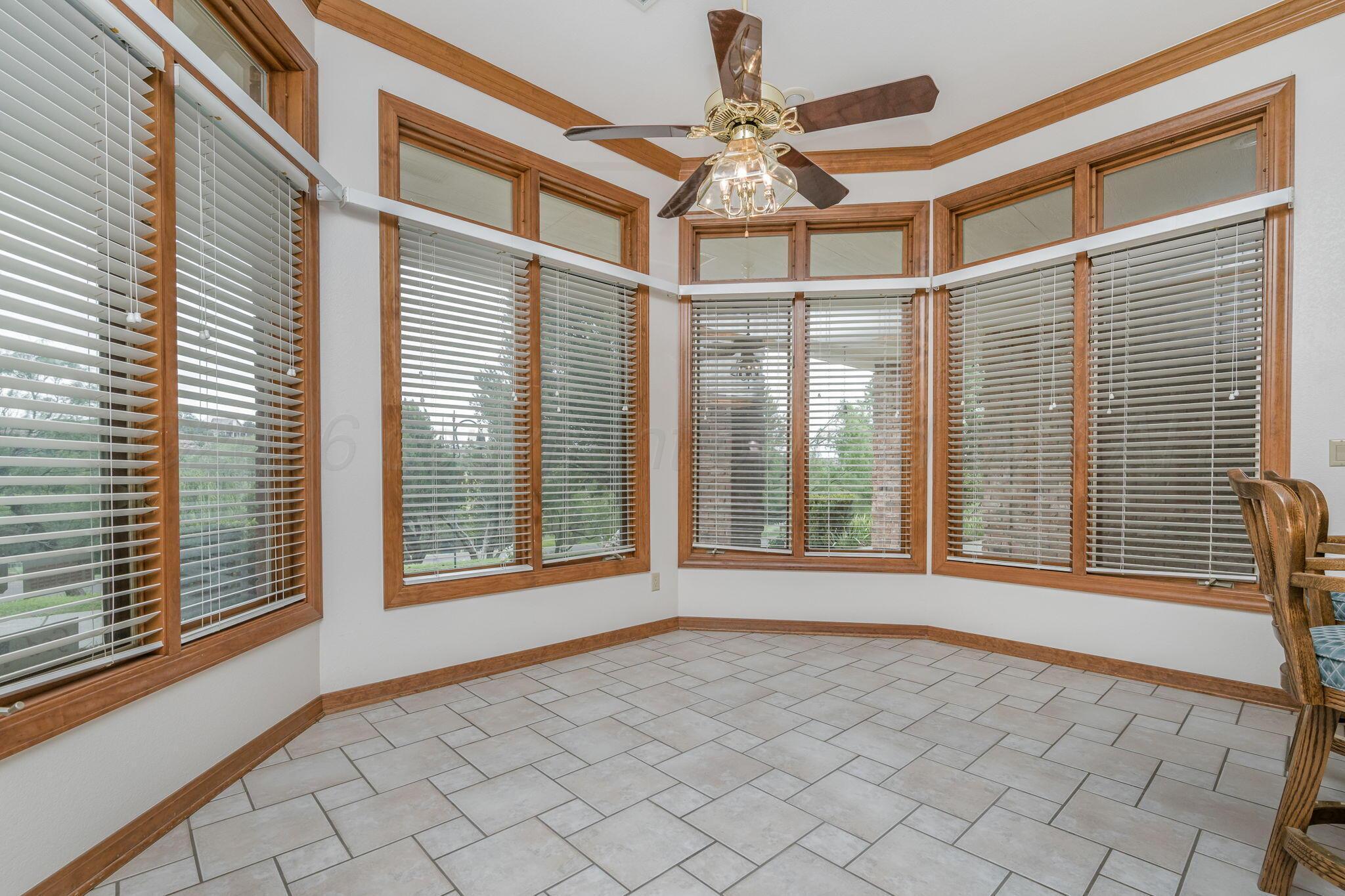 205 S Timbercreek Drive Property Photo 10