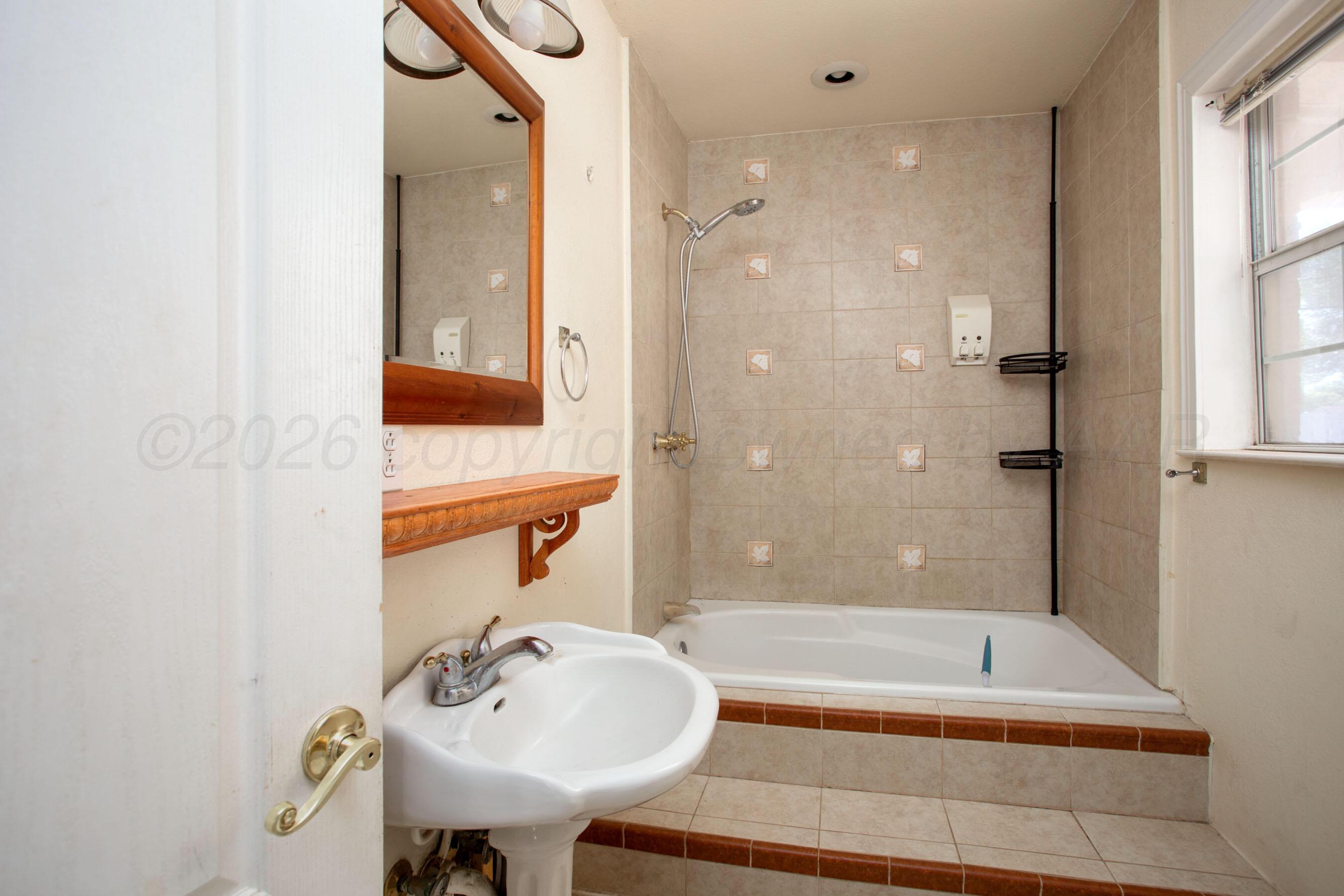 3622 Ne 16th Avenue Property Photo 12