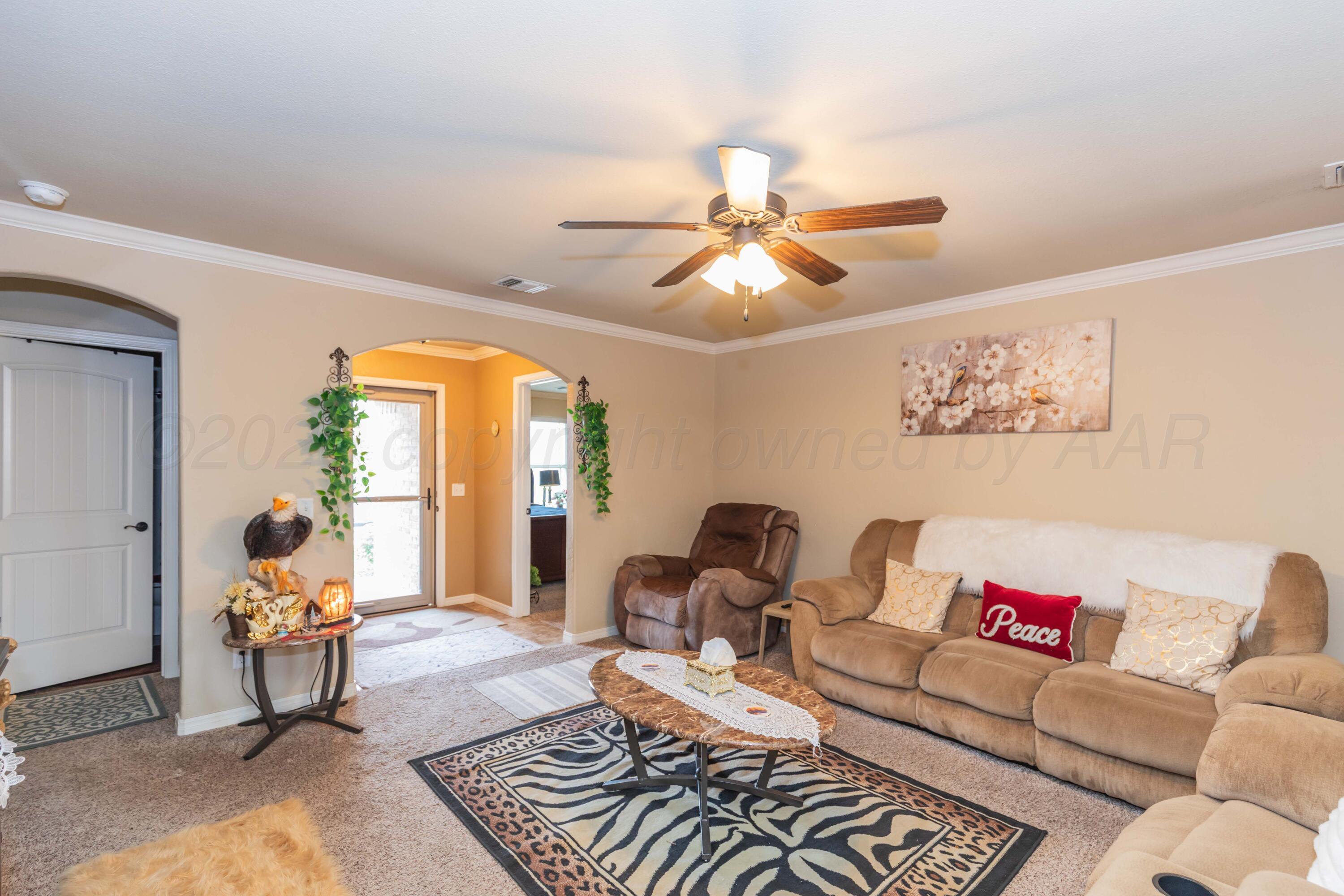 2708 Simkins Lane Property Photo 4