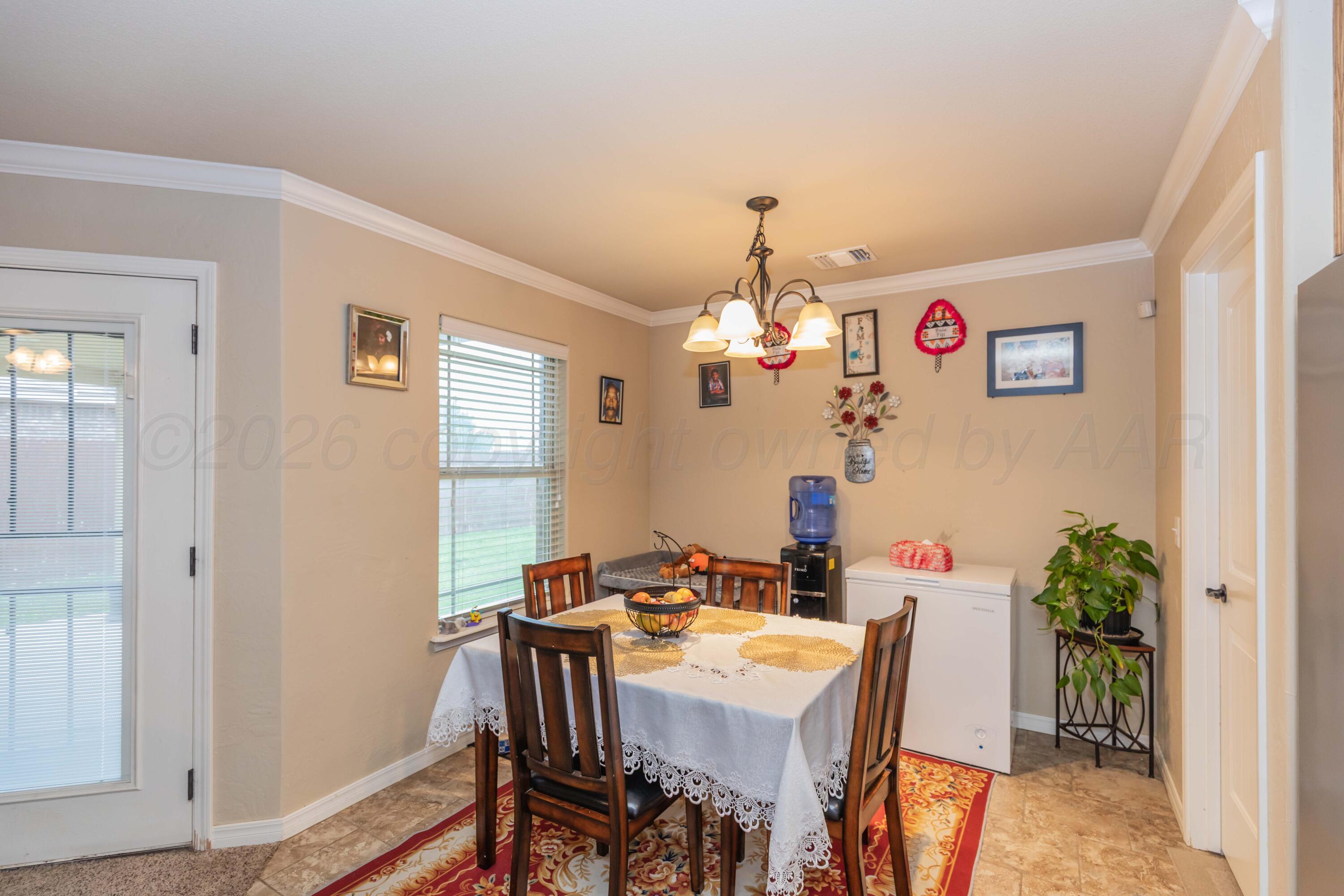 2708 Simkins Lane Property Photo 10