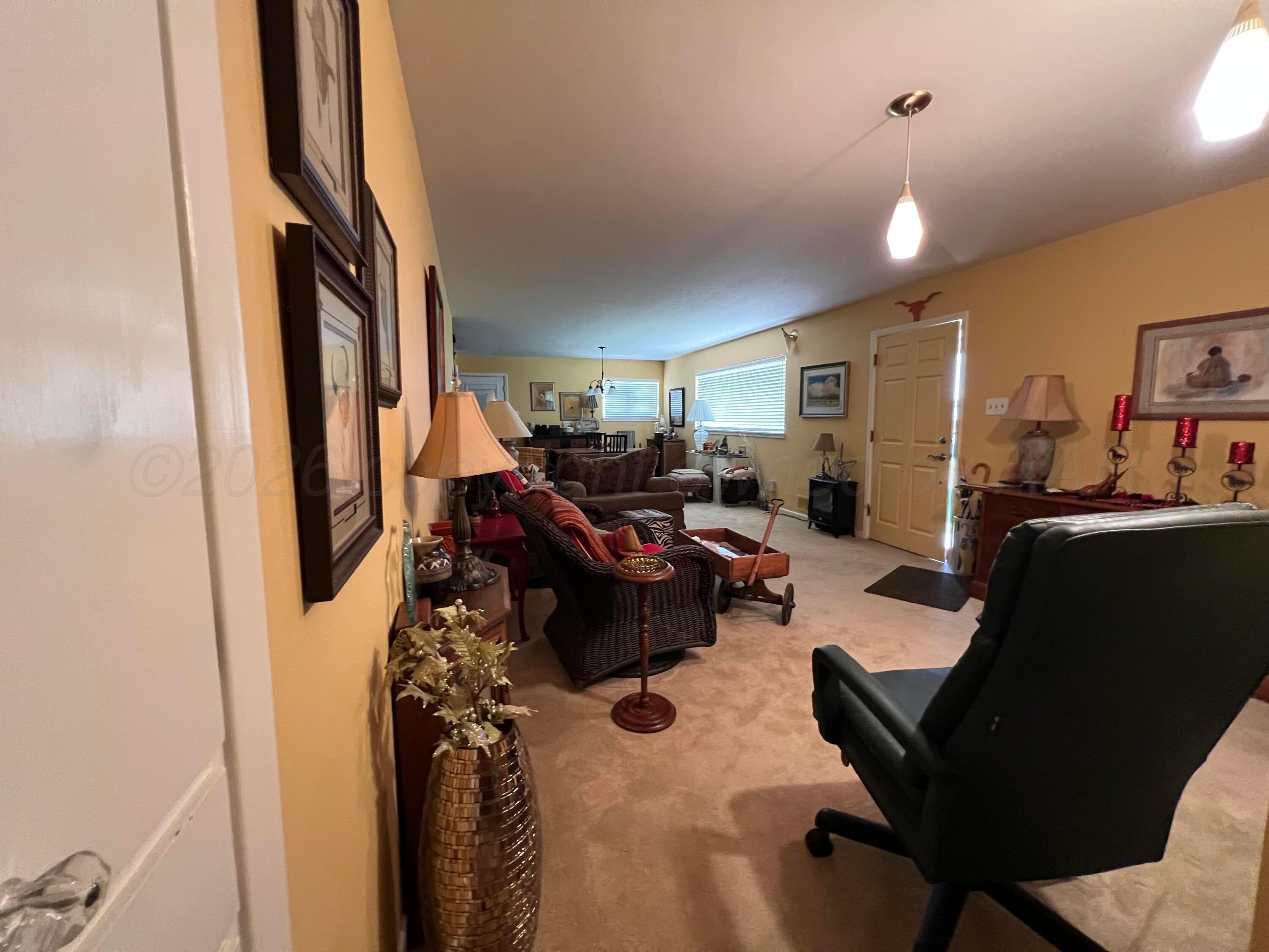 109 Sperry Drive Property Photo 6