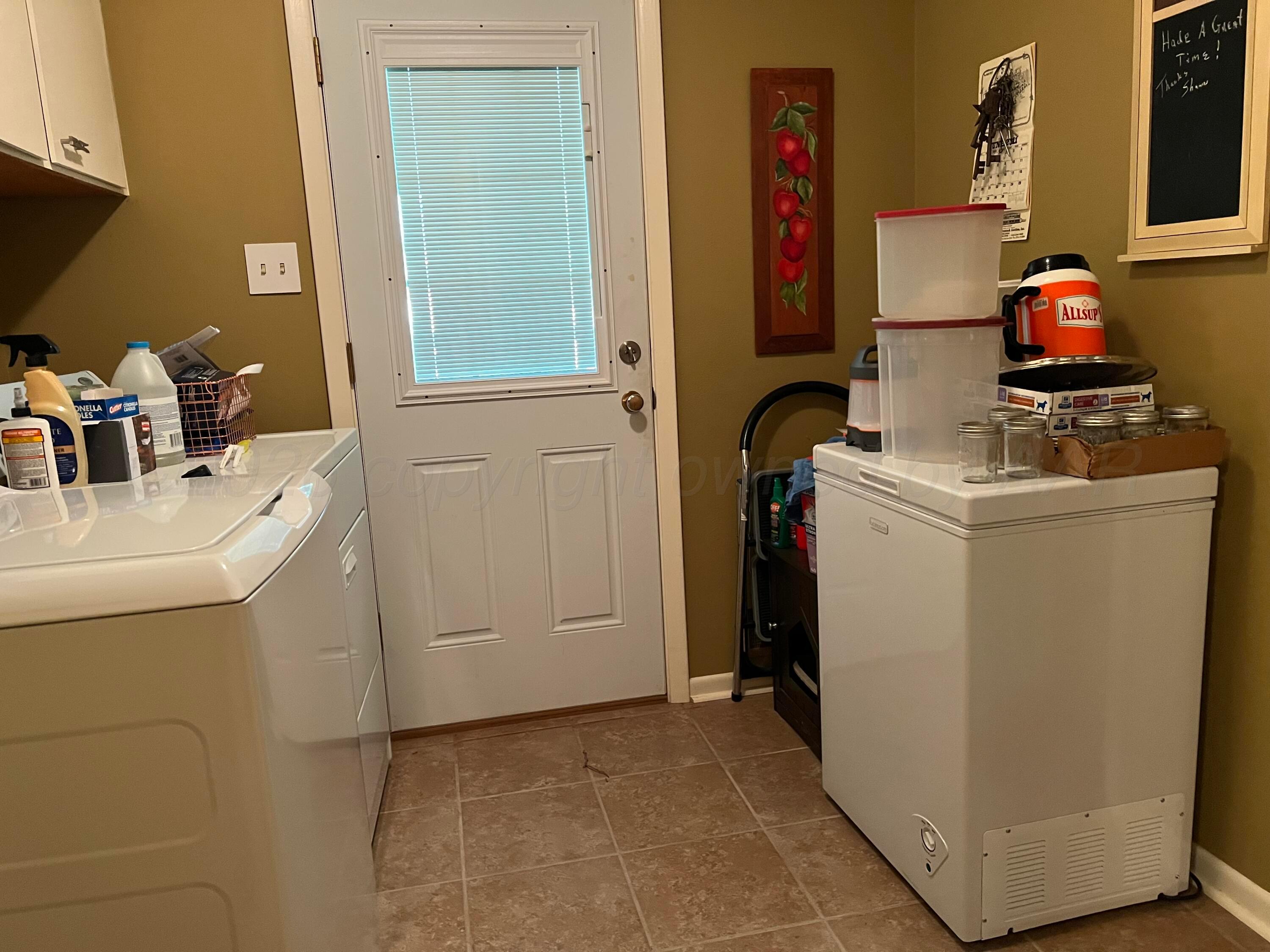 109 Sperry Drive Property Photo 13