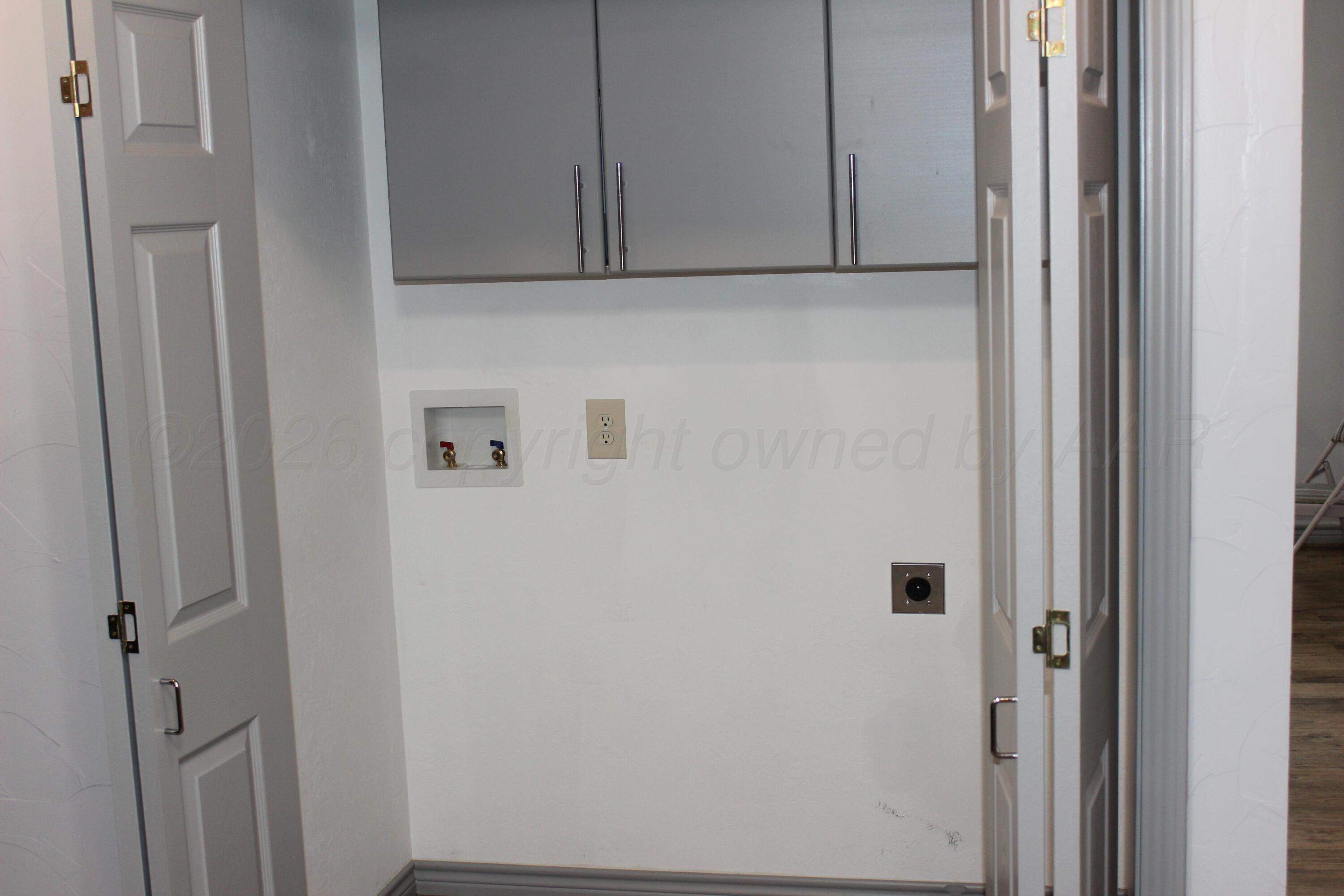 206 Western Avenue Property Photo 7