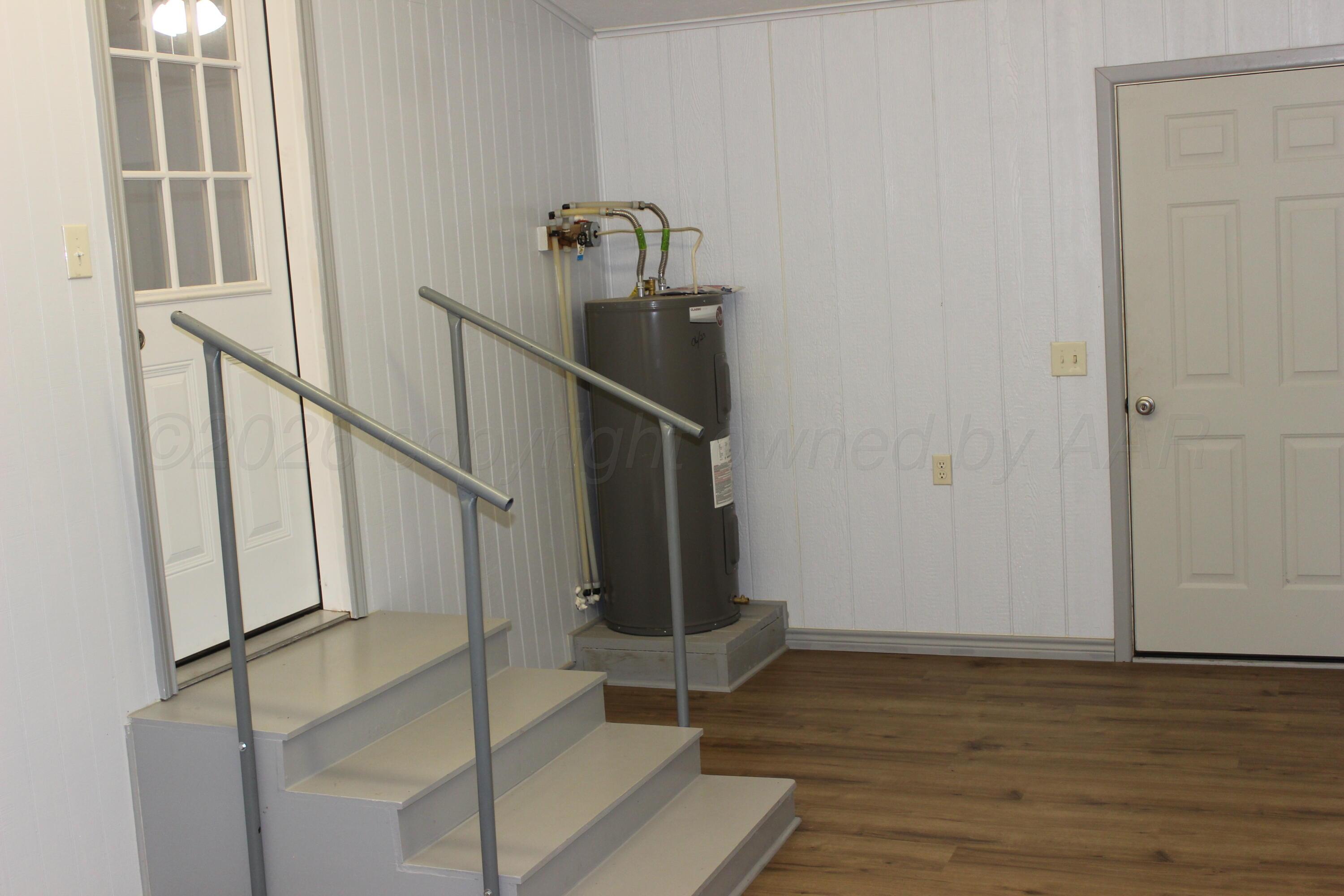 206 Western Avenue Property Photo 10