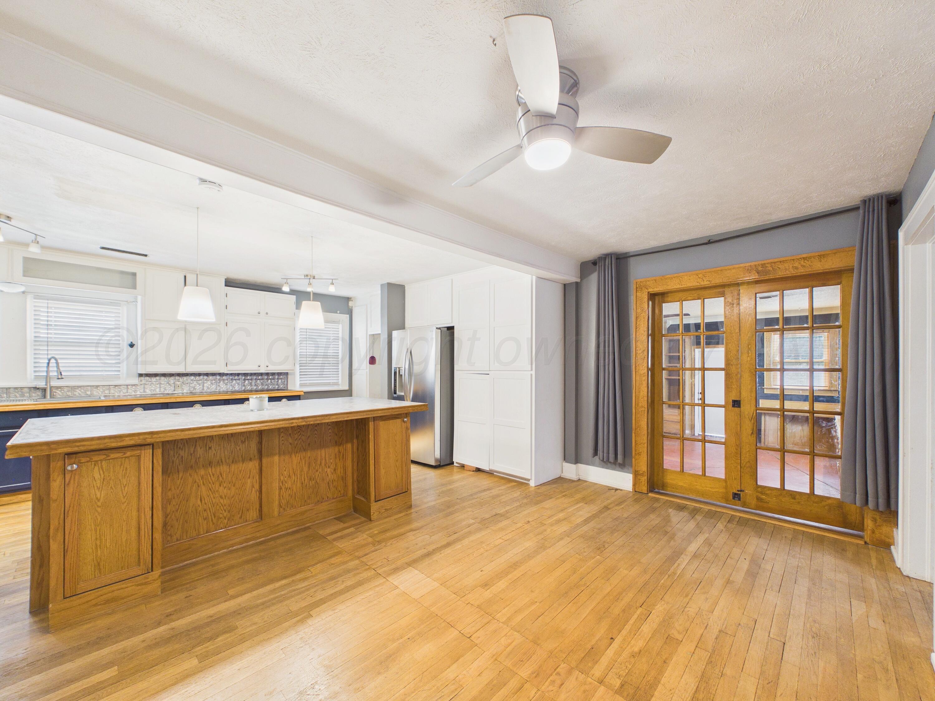 1225 S Bonham Street Property Photo 16