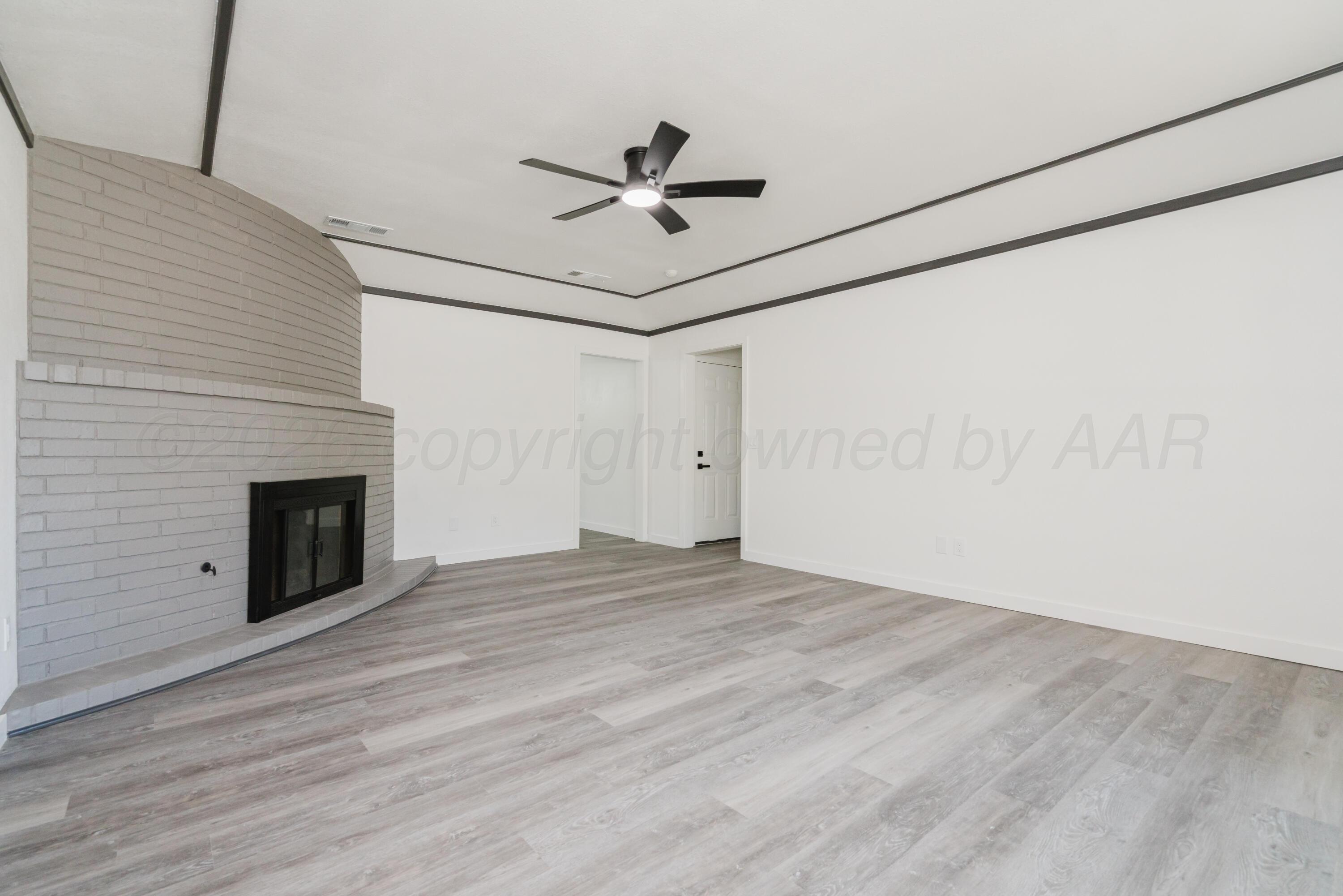 7505 Dreyfuss Drive Property Photo 8