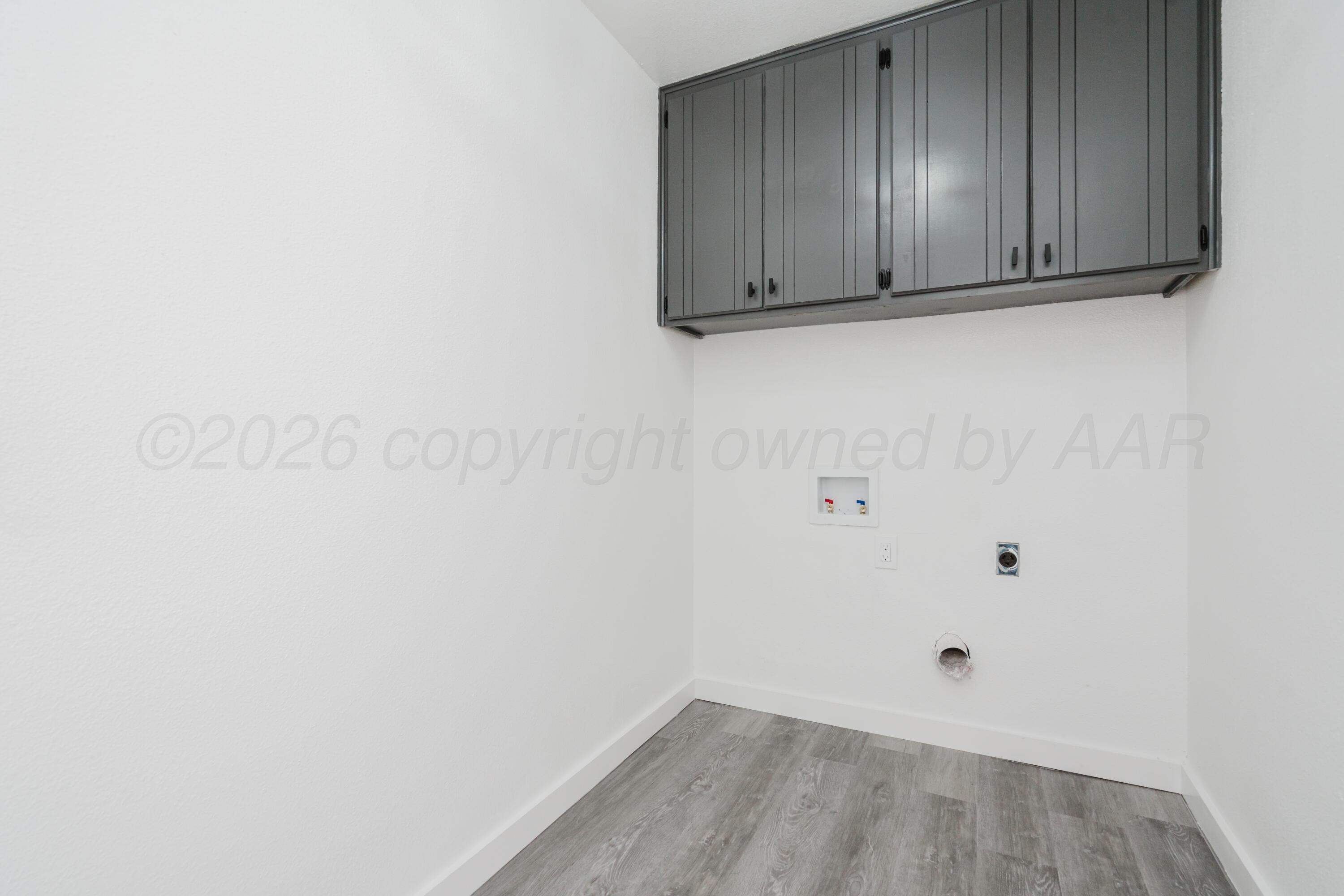 7505 Dreyfuss Drive Property Photo 33