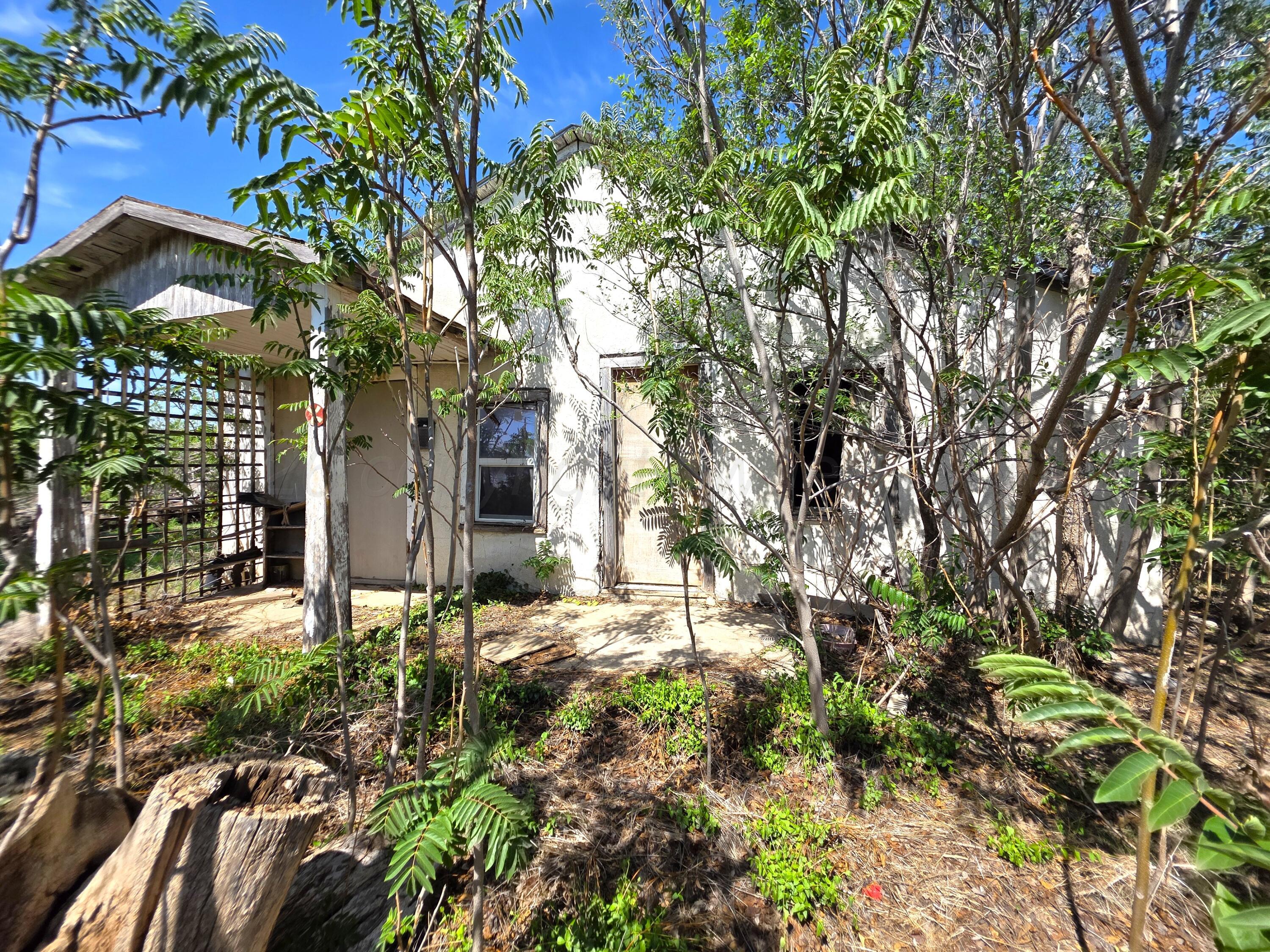 1030 S CLARK Street Property Photo 1