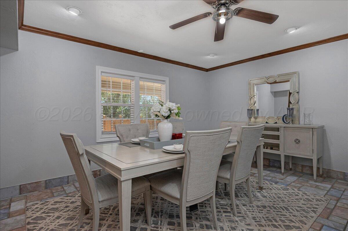 522 S Shore Drive Property Photo 12