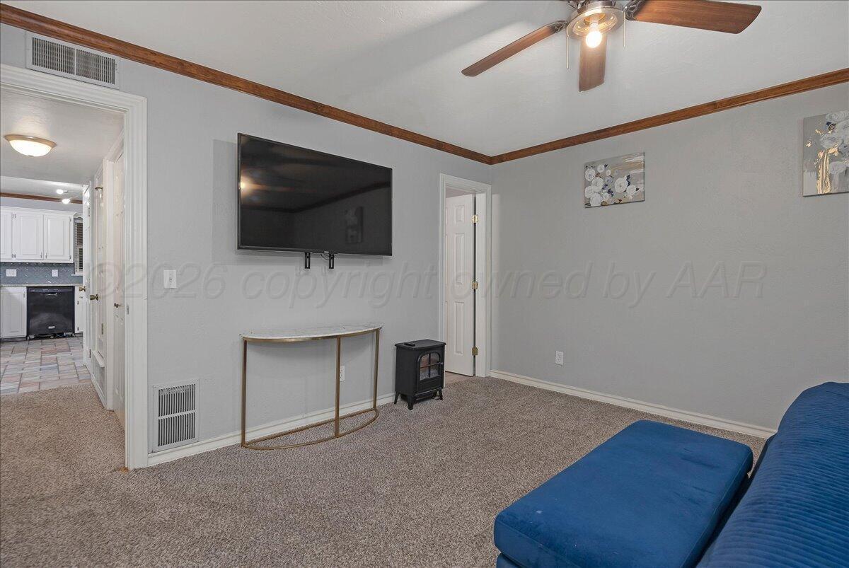 522 S Shore Drive Property Photo 18