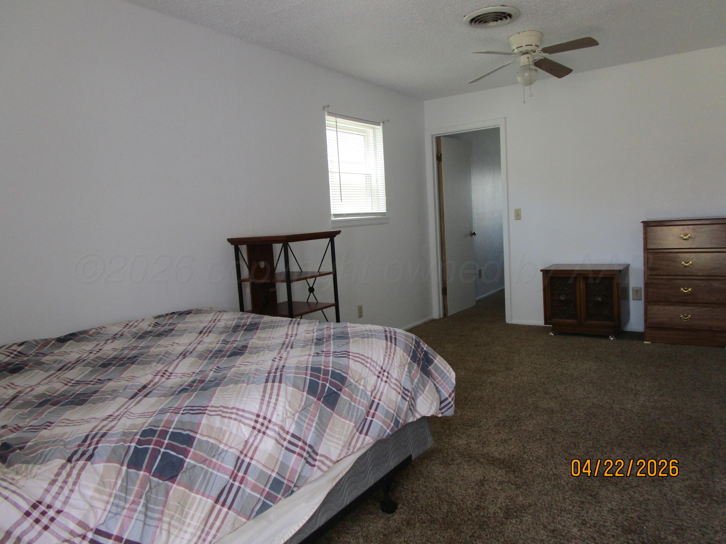 714 Deahl Street Property Photo 4