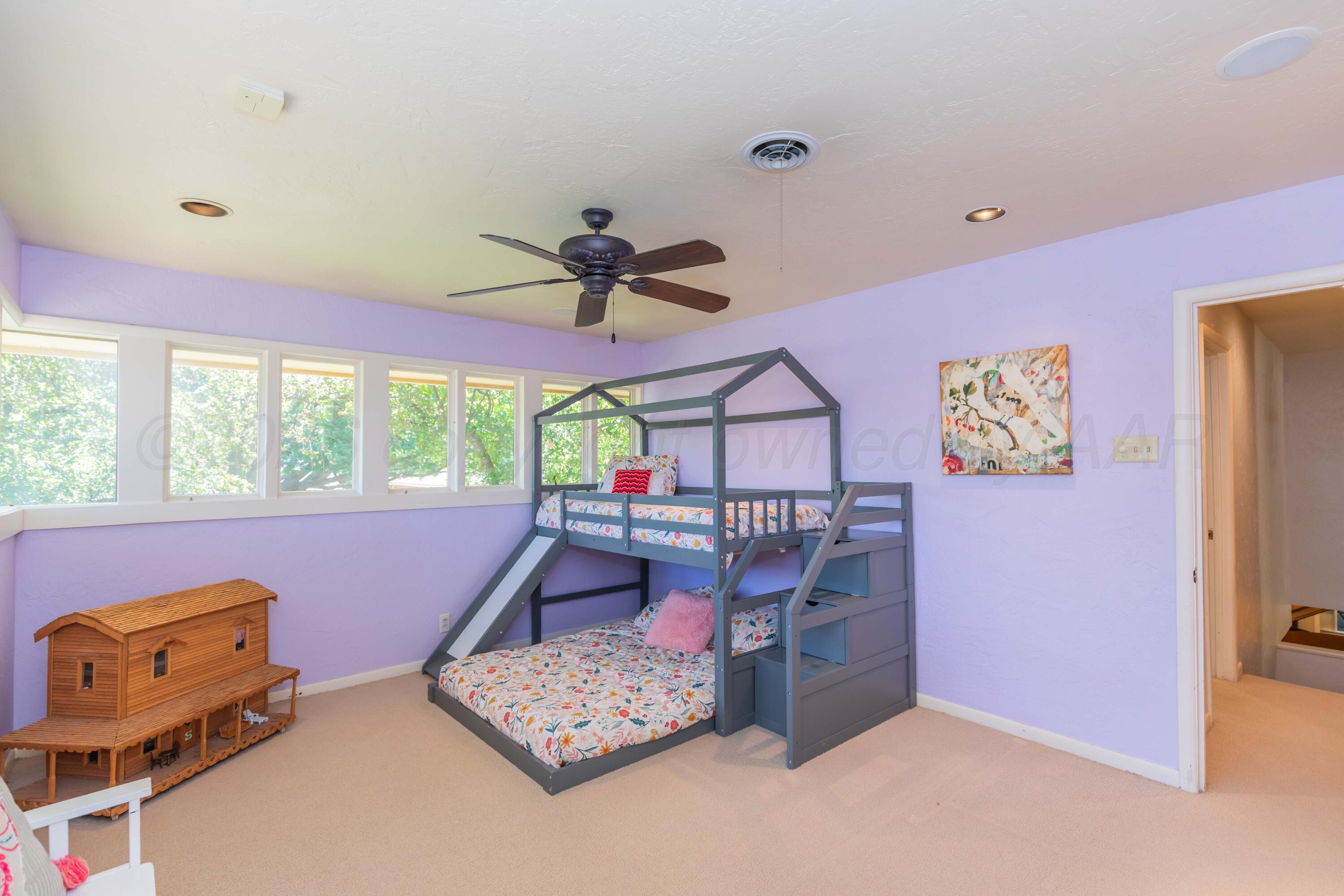 2612 Henning Street Property Photo 44