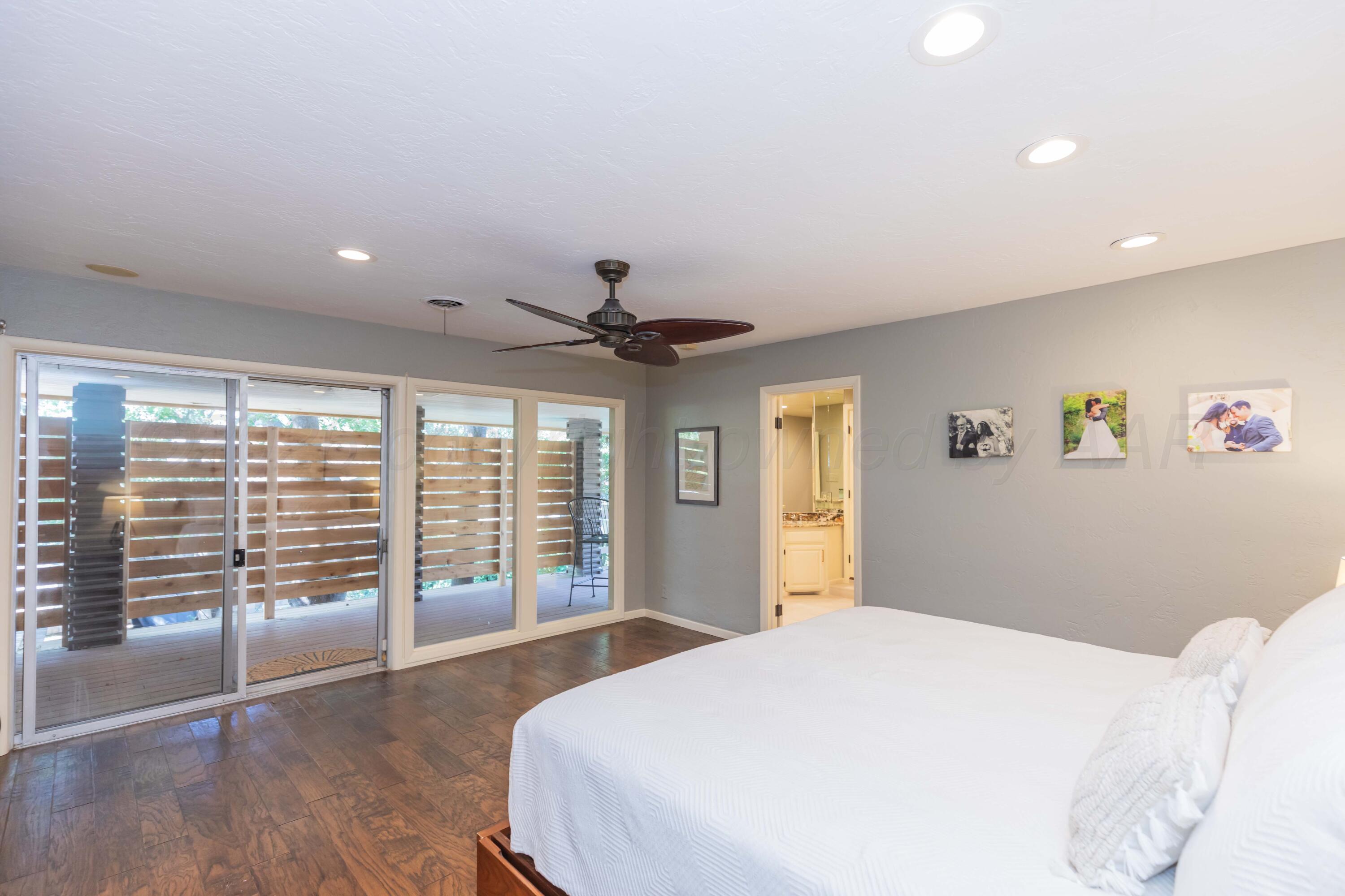 2612 Henning Street Property Photo 51
