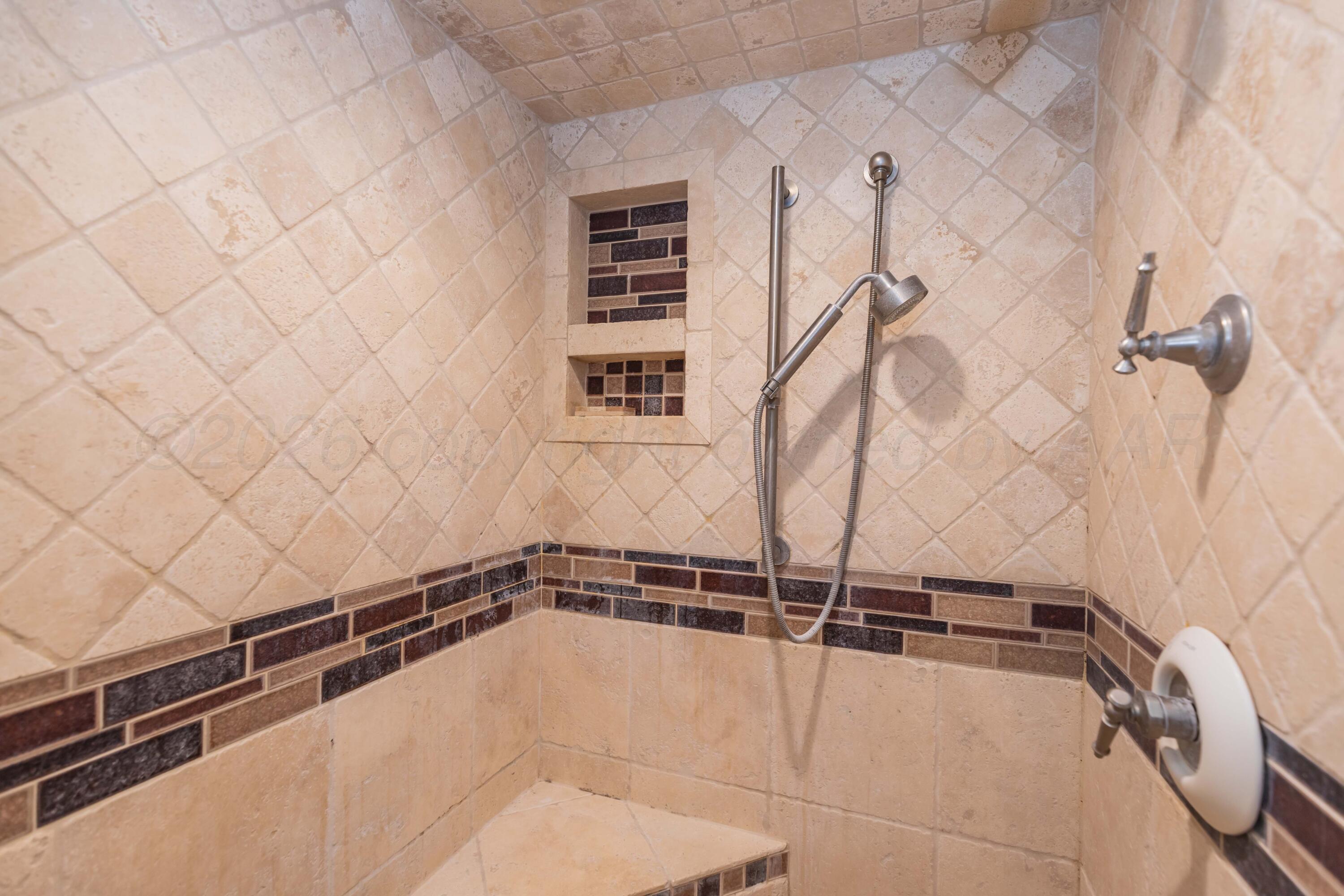 2612 Henning Street Property Photo 57
