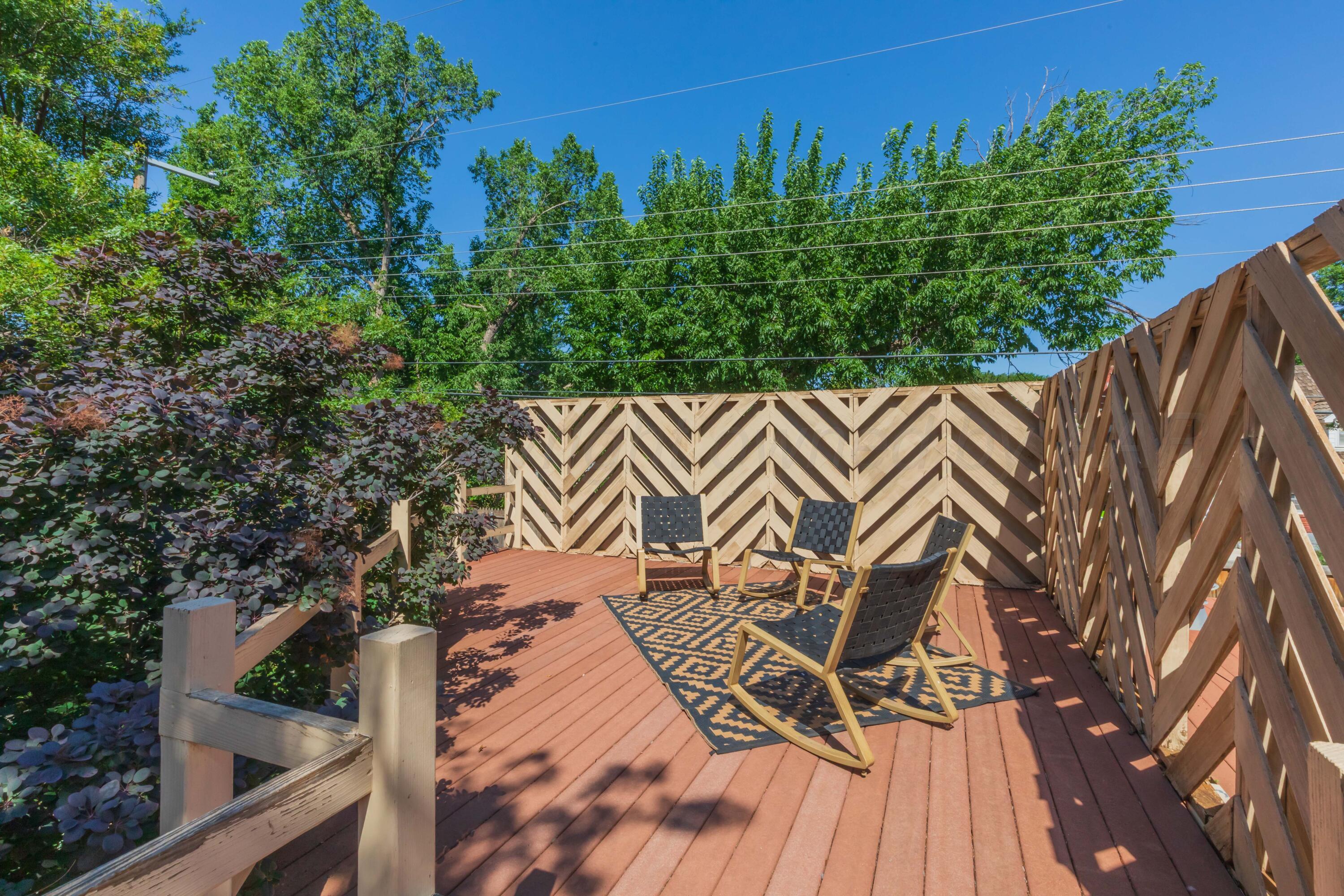2612 Henning Street Property Photo 61