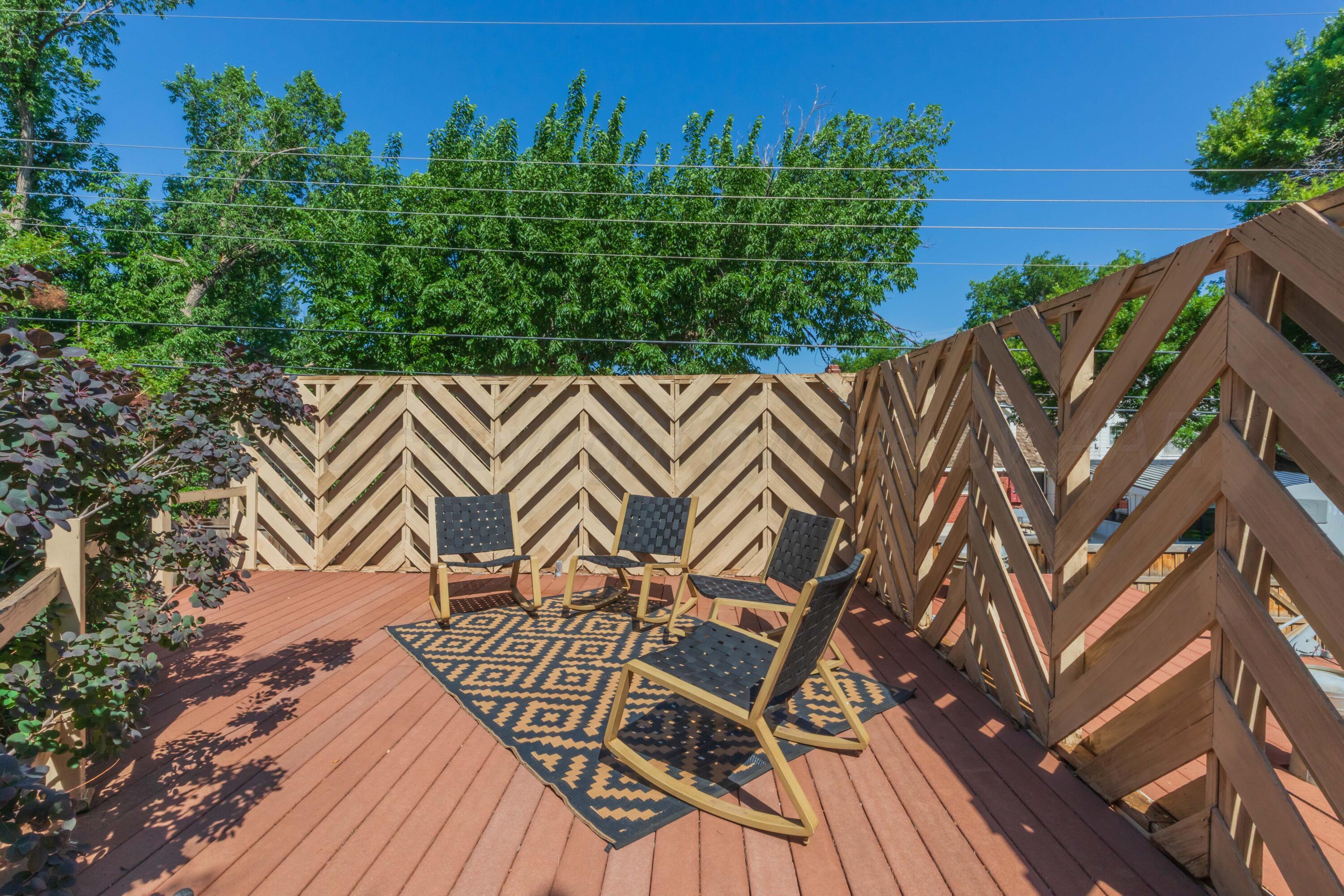 2612 Henning Street Property Photo 62