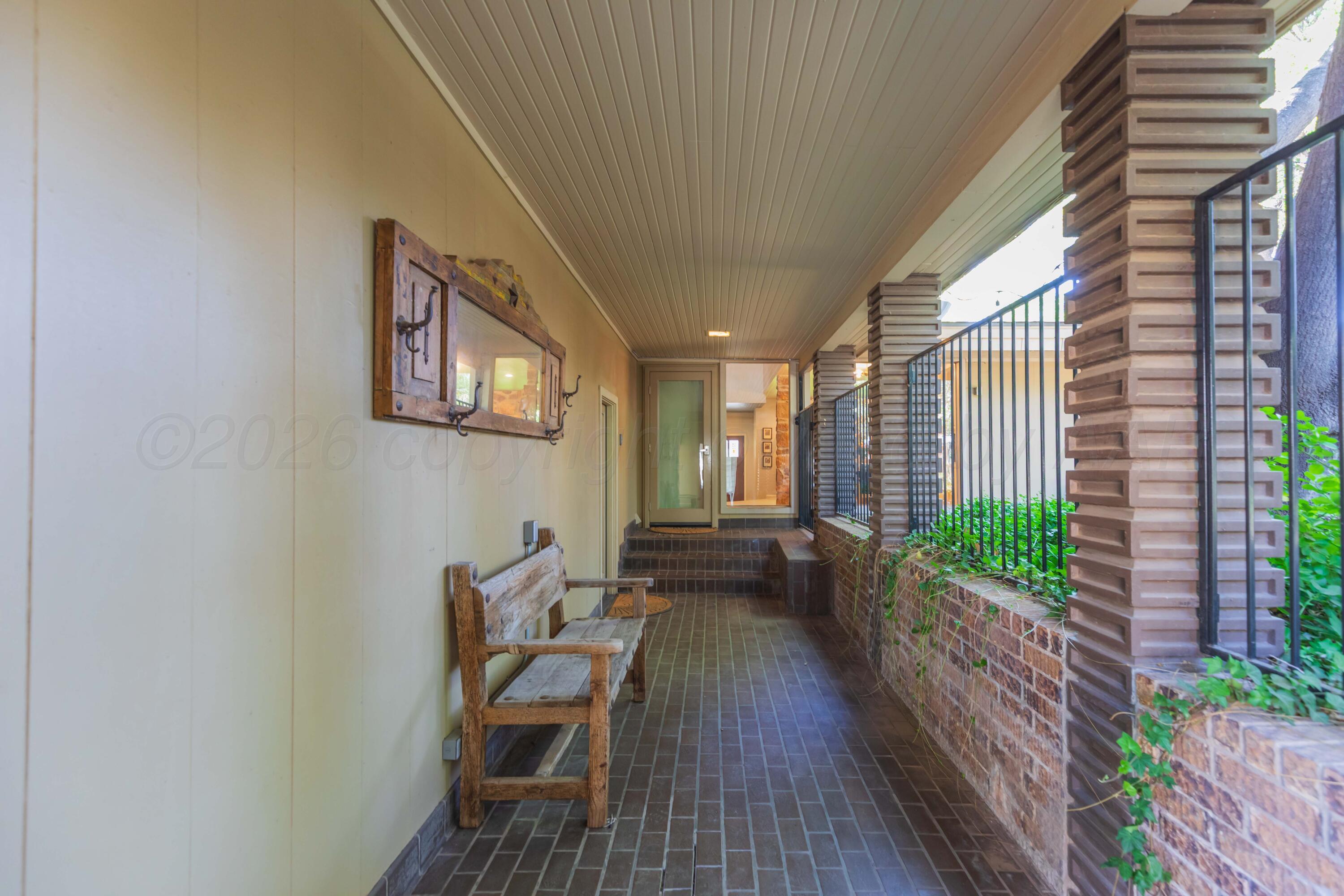 2612 Henning Street Property Photo 77